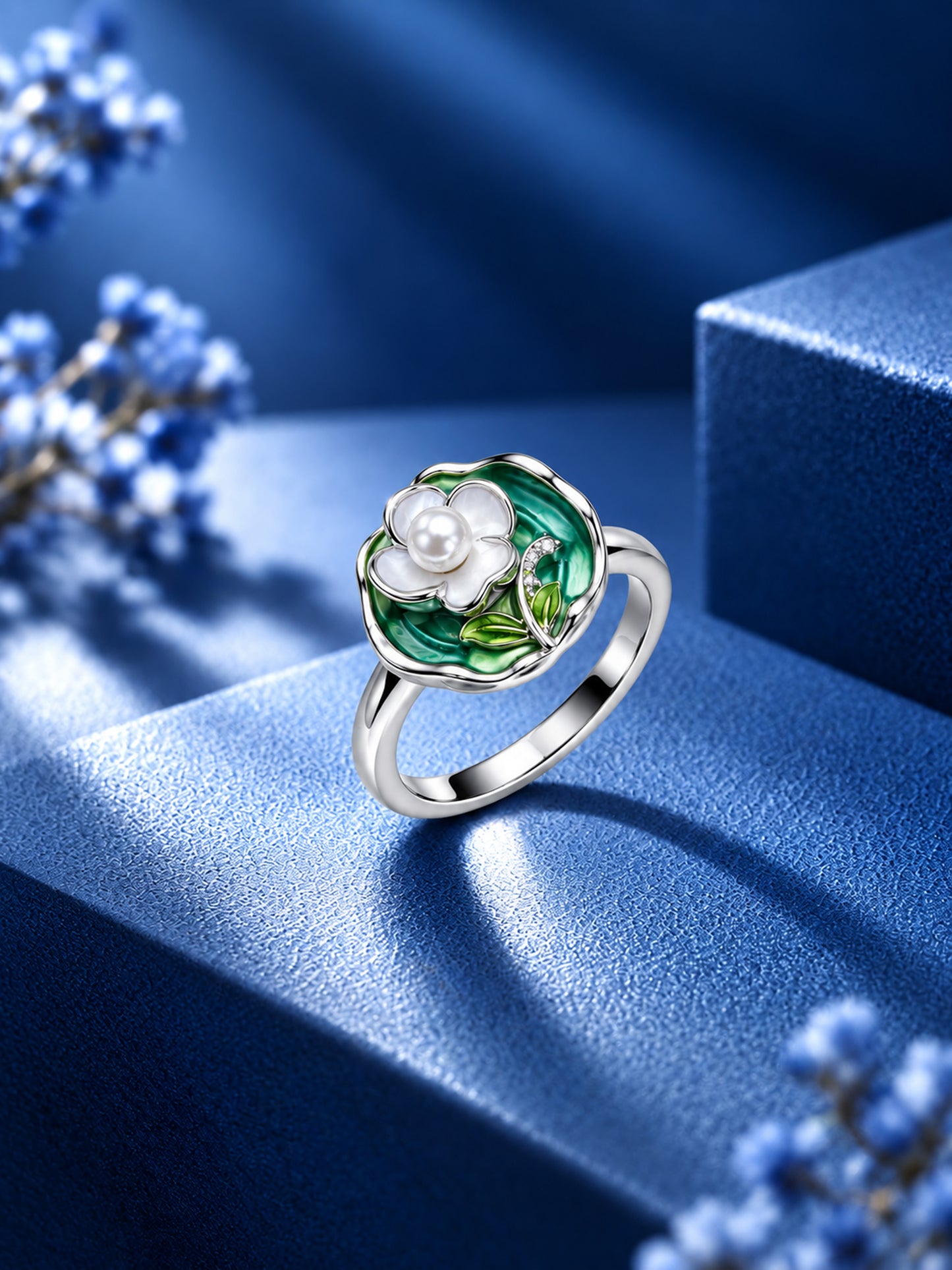Daisy Glow Ring