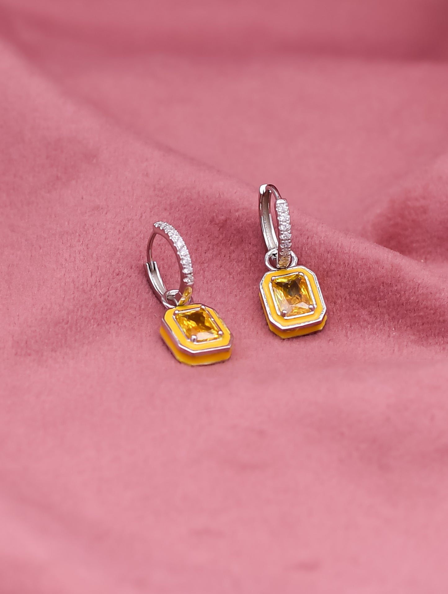 Load image into Gallery viewer, DILKASH EARRINGS (STYLE 14848)

