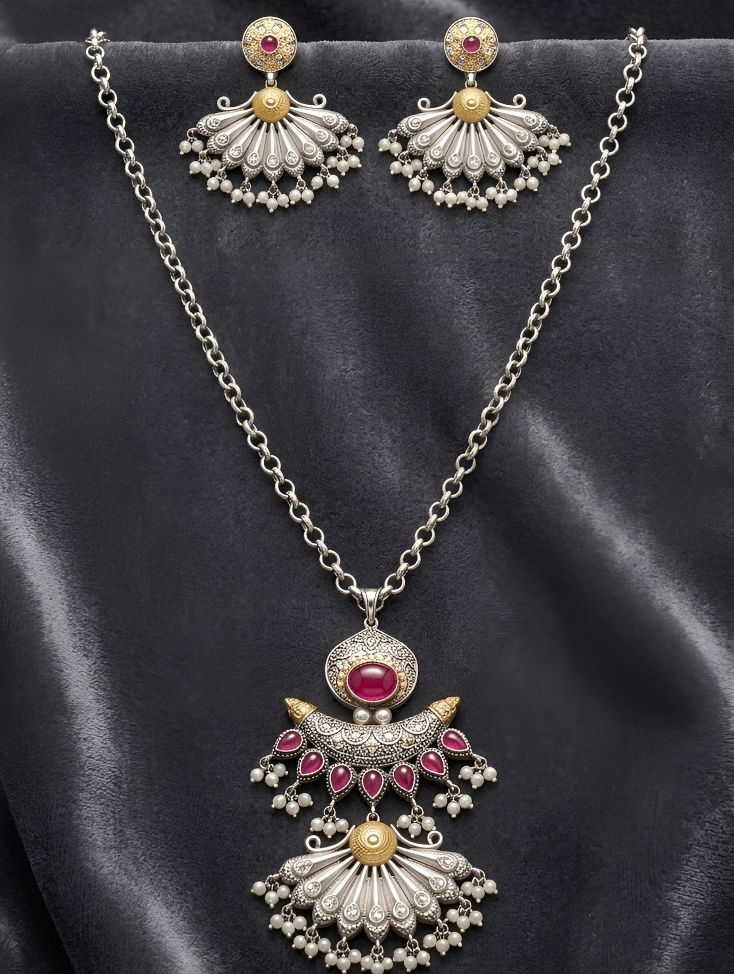 Nayab Ruby Fan Necklace