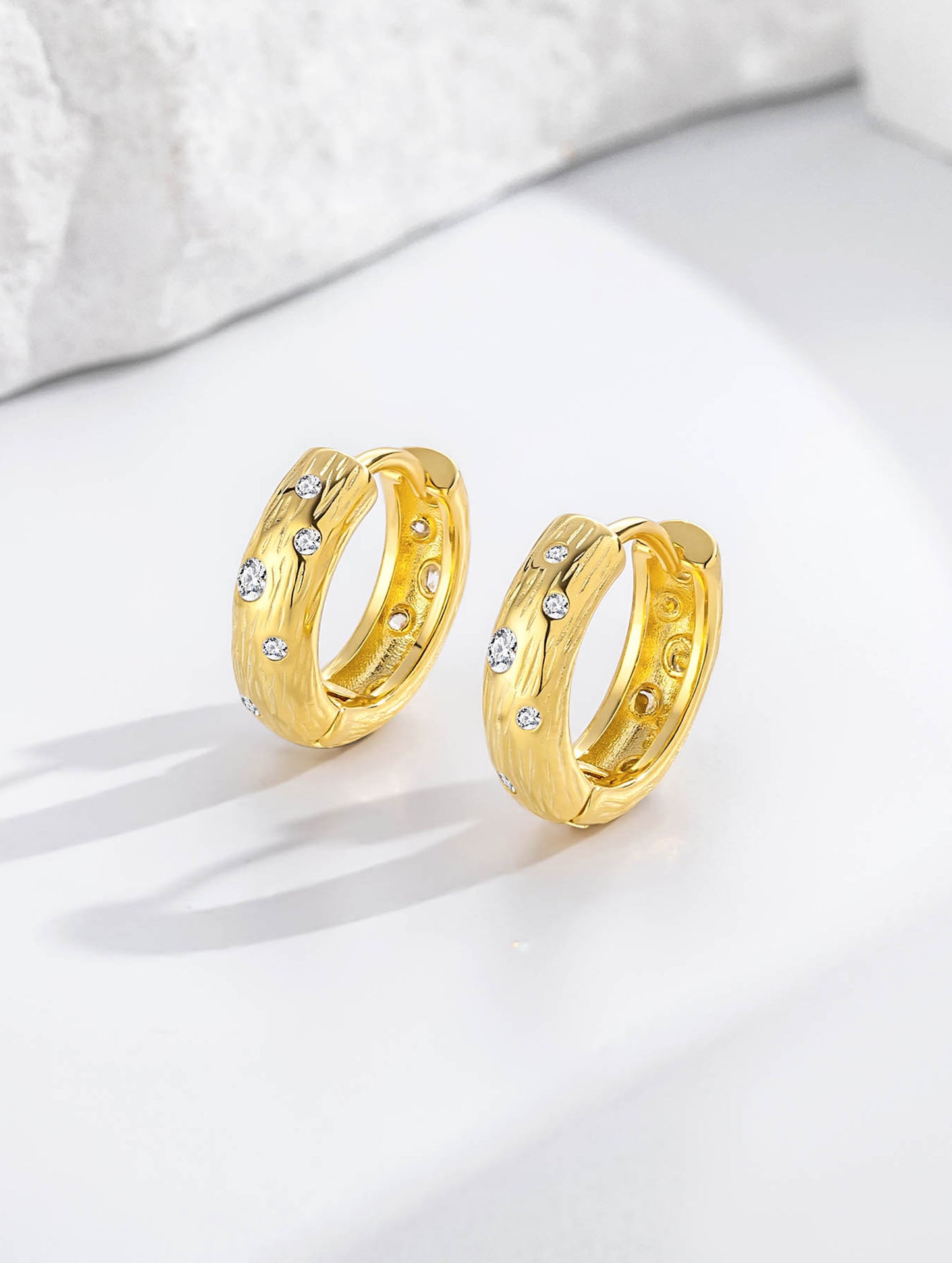 GOLDEN STARDUST HOOPS EARRINGS