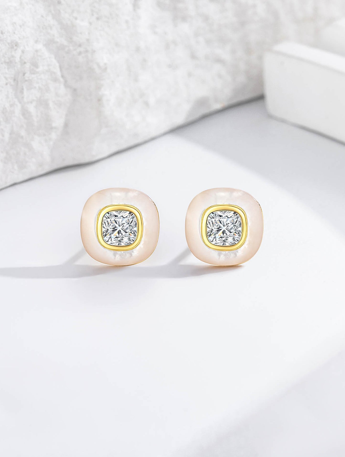 PURE ELEGANCE PEARL STUD EARRINGS