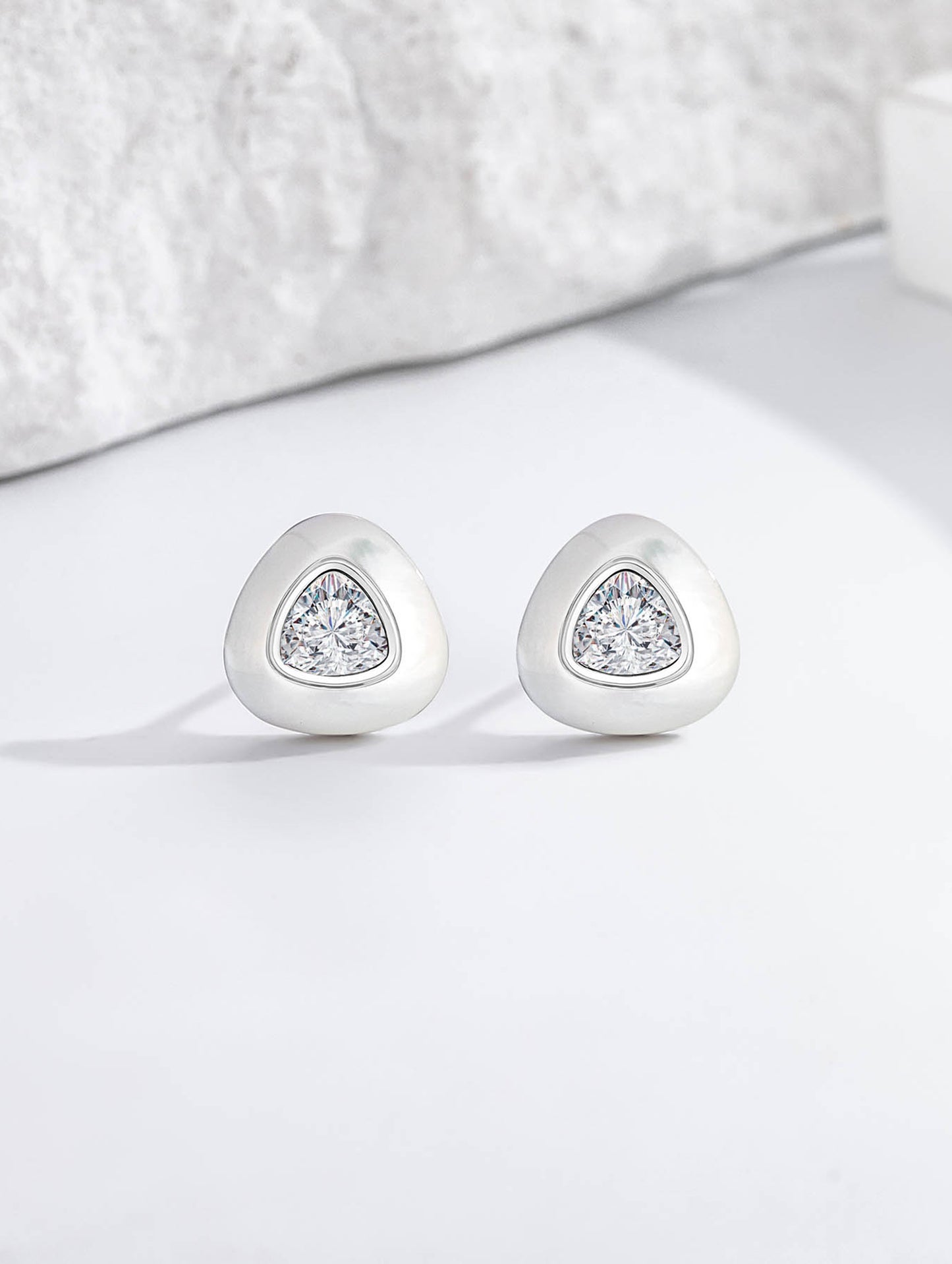 PEARL RADIANCE STUD EARRINGS