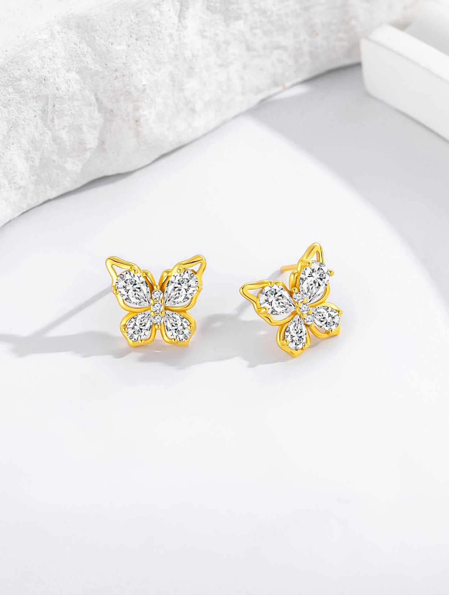 GOLDEN BUTTERFLY SPARK EARRINGS