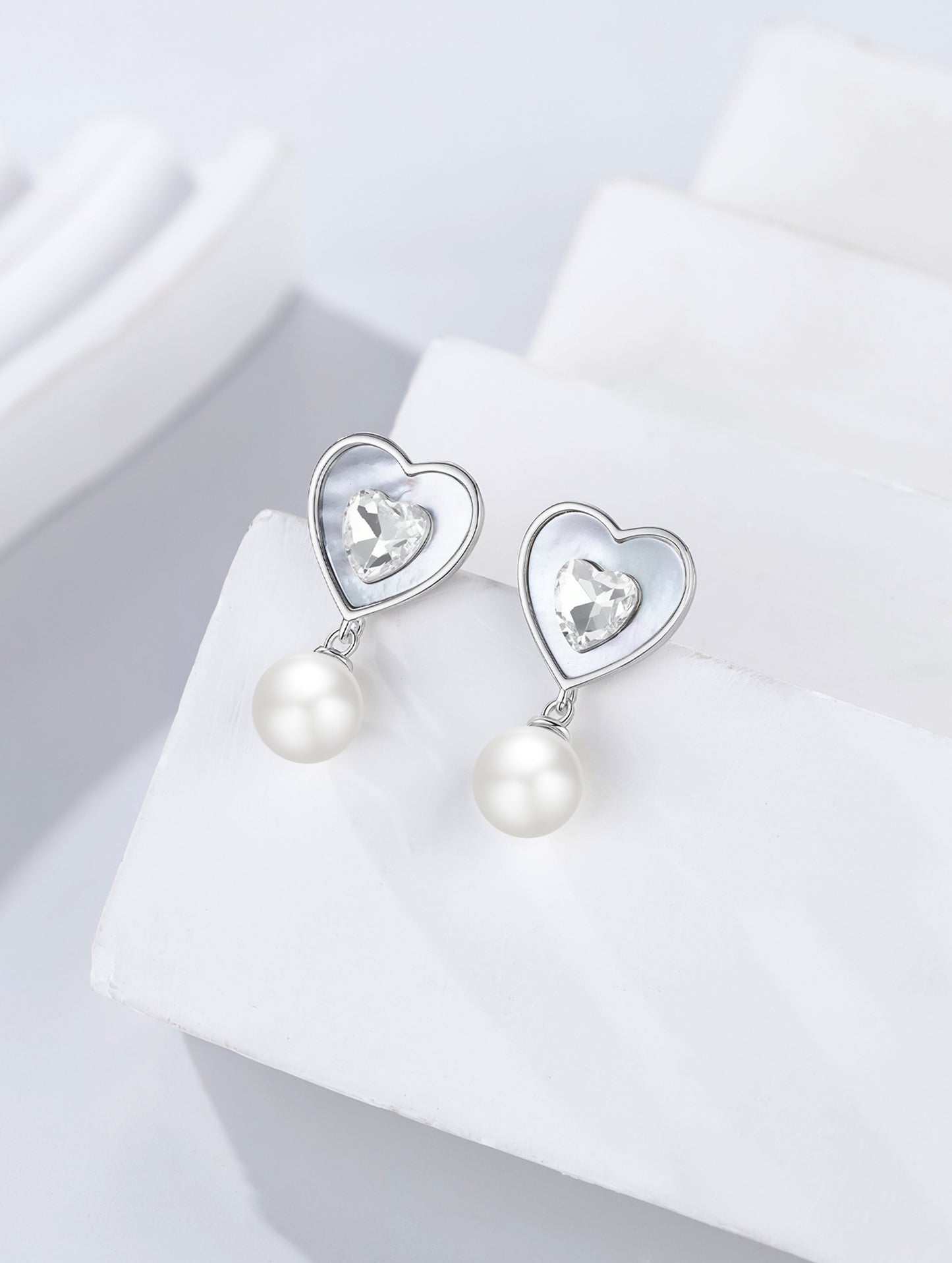 PEARL EMBRACE HEART EARRINGS