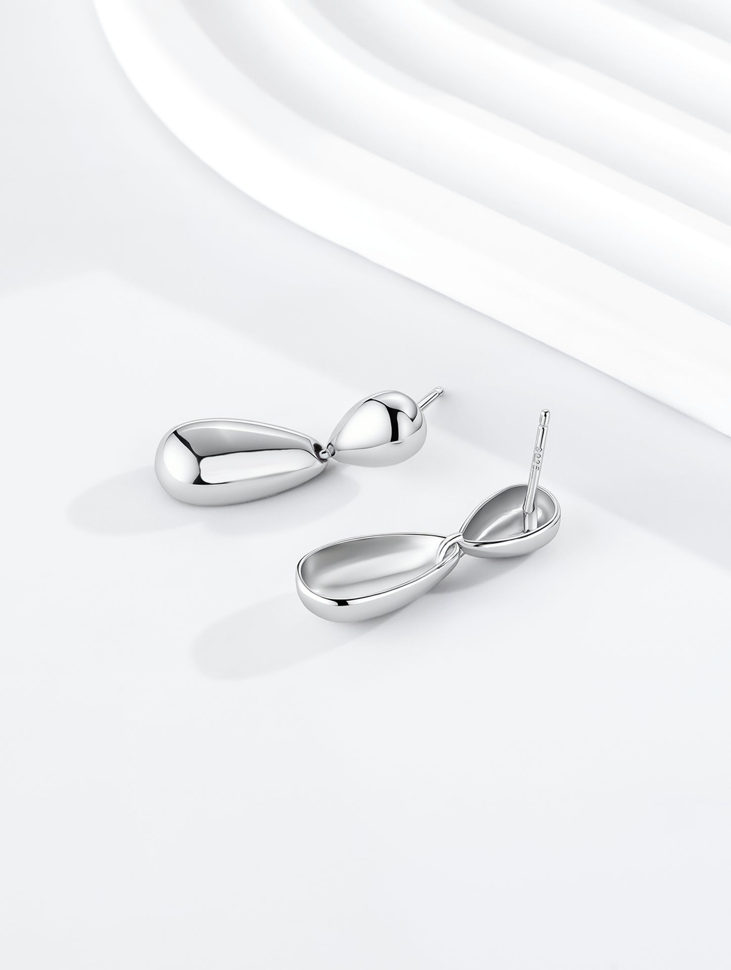 PURE GLOW TEARDROP EARRINGS