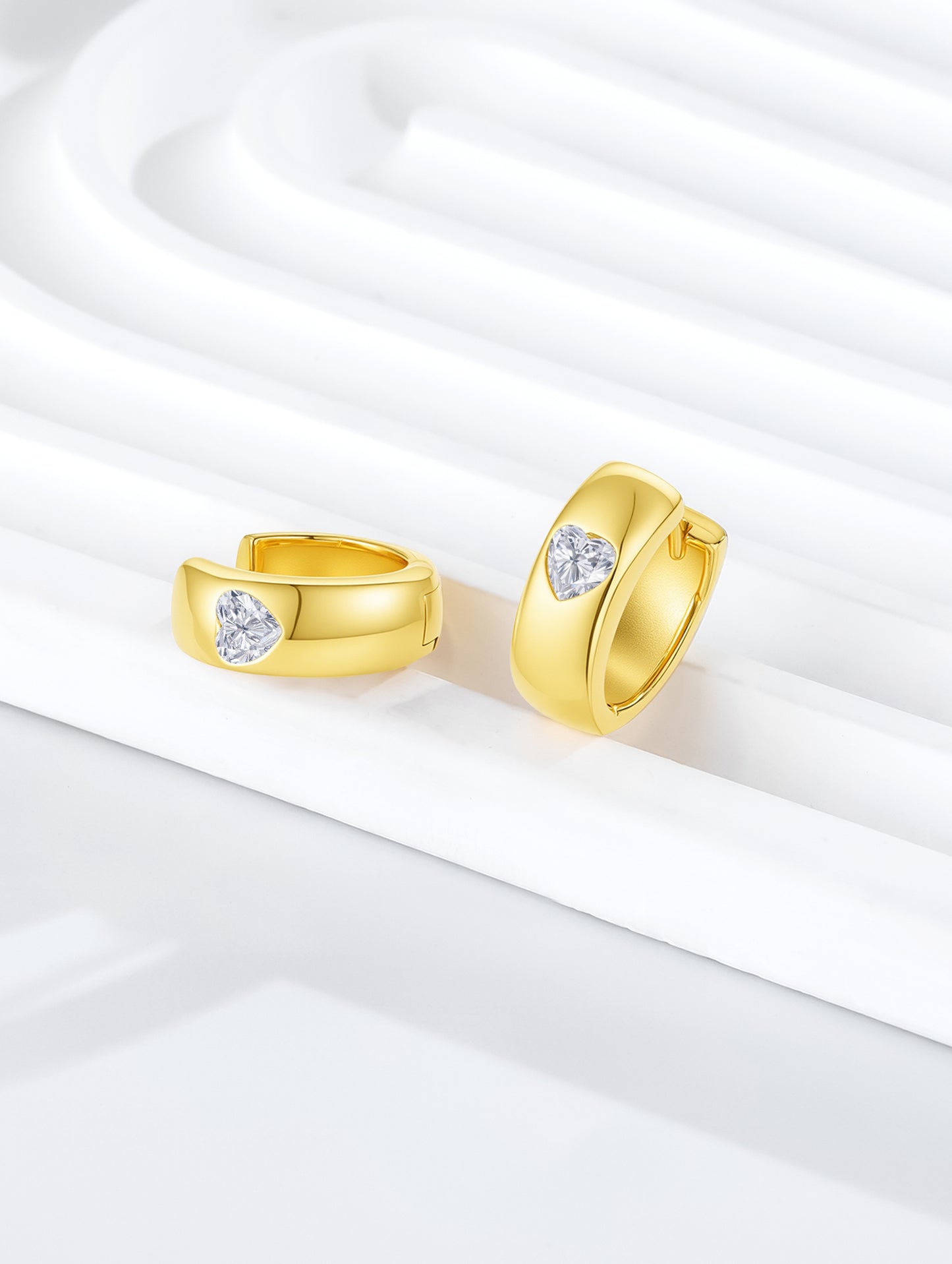 LUMINOUS HEART HOOP EARRINGS