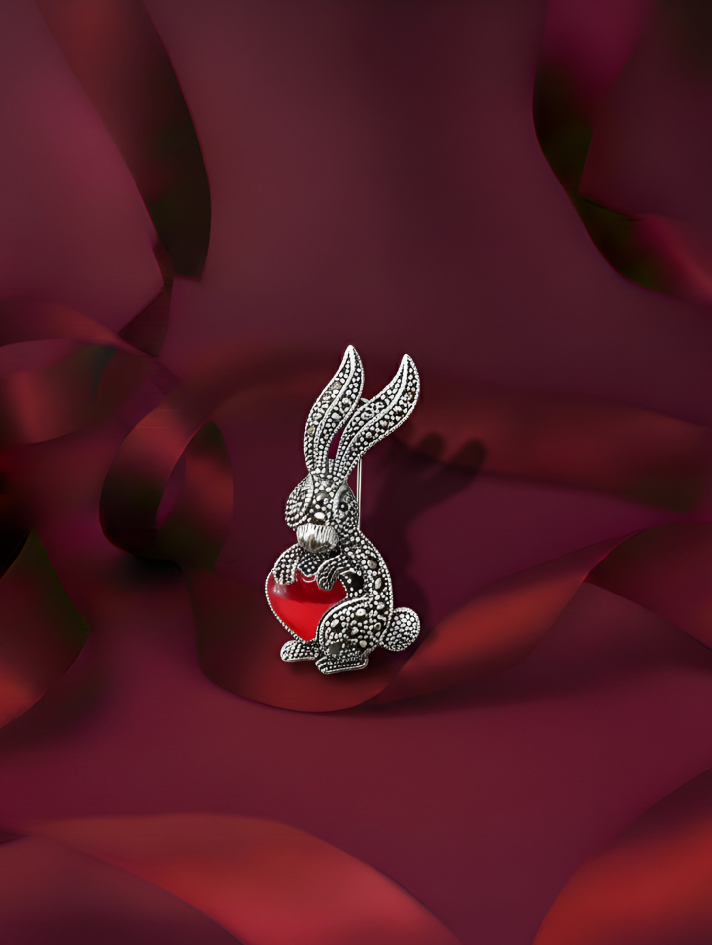 AMOUR BUNNY BROOCH