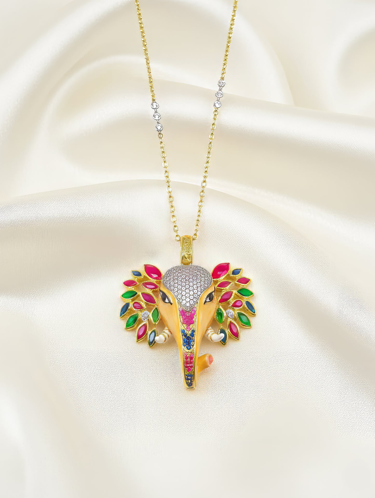 PREMIUM VIGHNAHARTA DIVINE HALO PENDANT