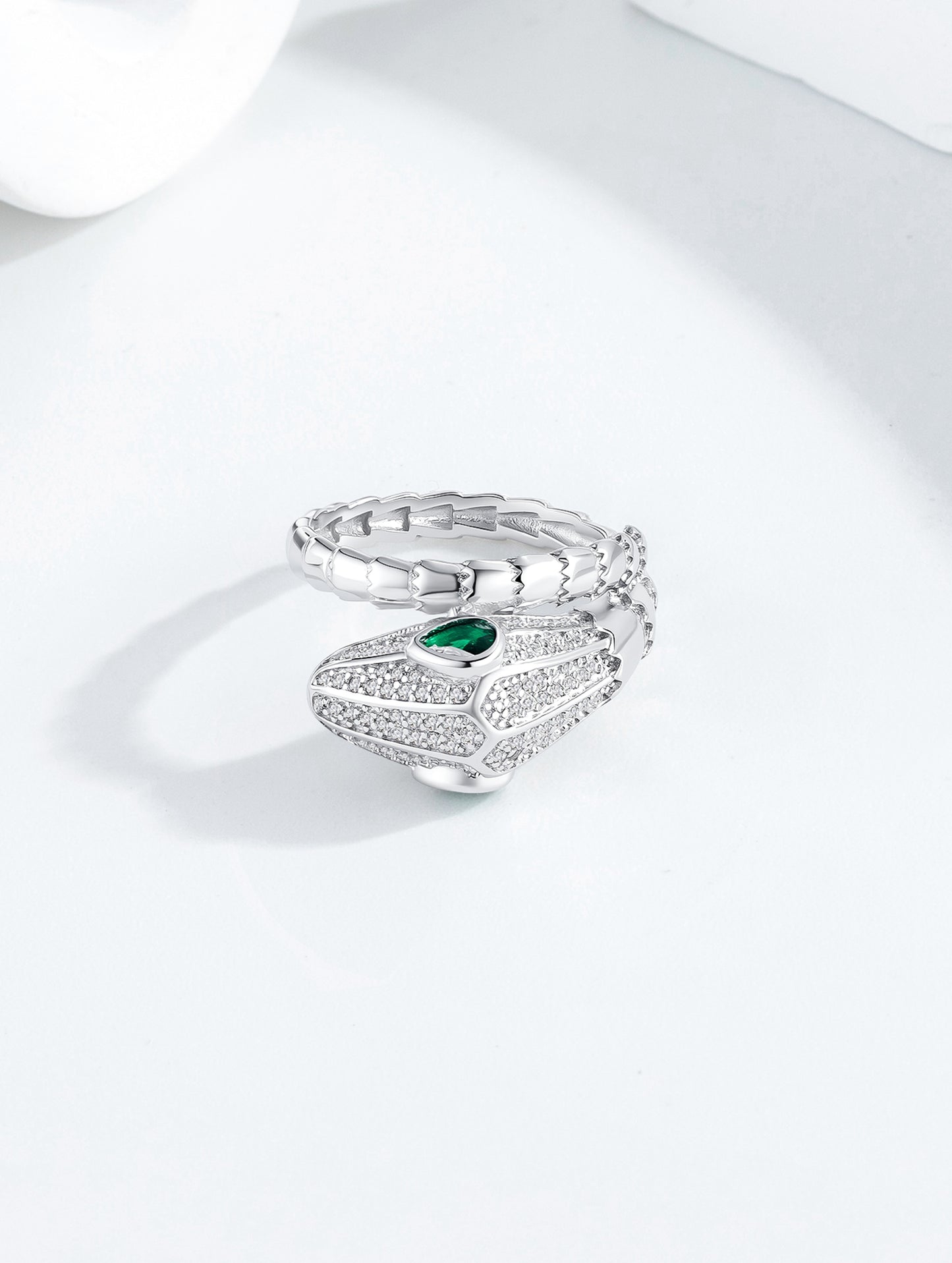 EMERALD VIPER GLINT RING