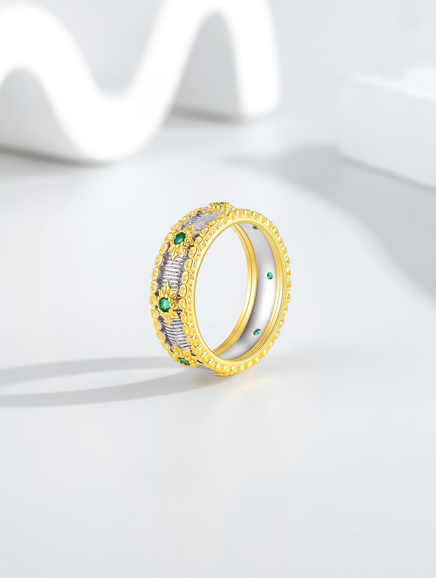 GOLDEN STARLIGHT EMERALD BAND