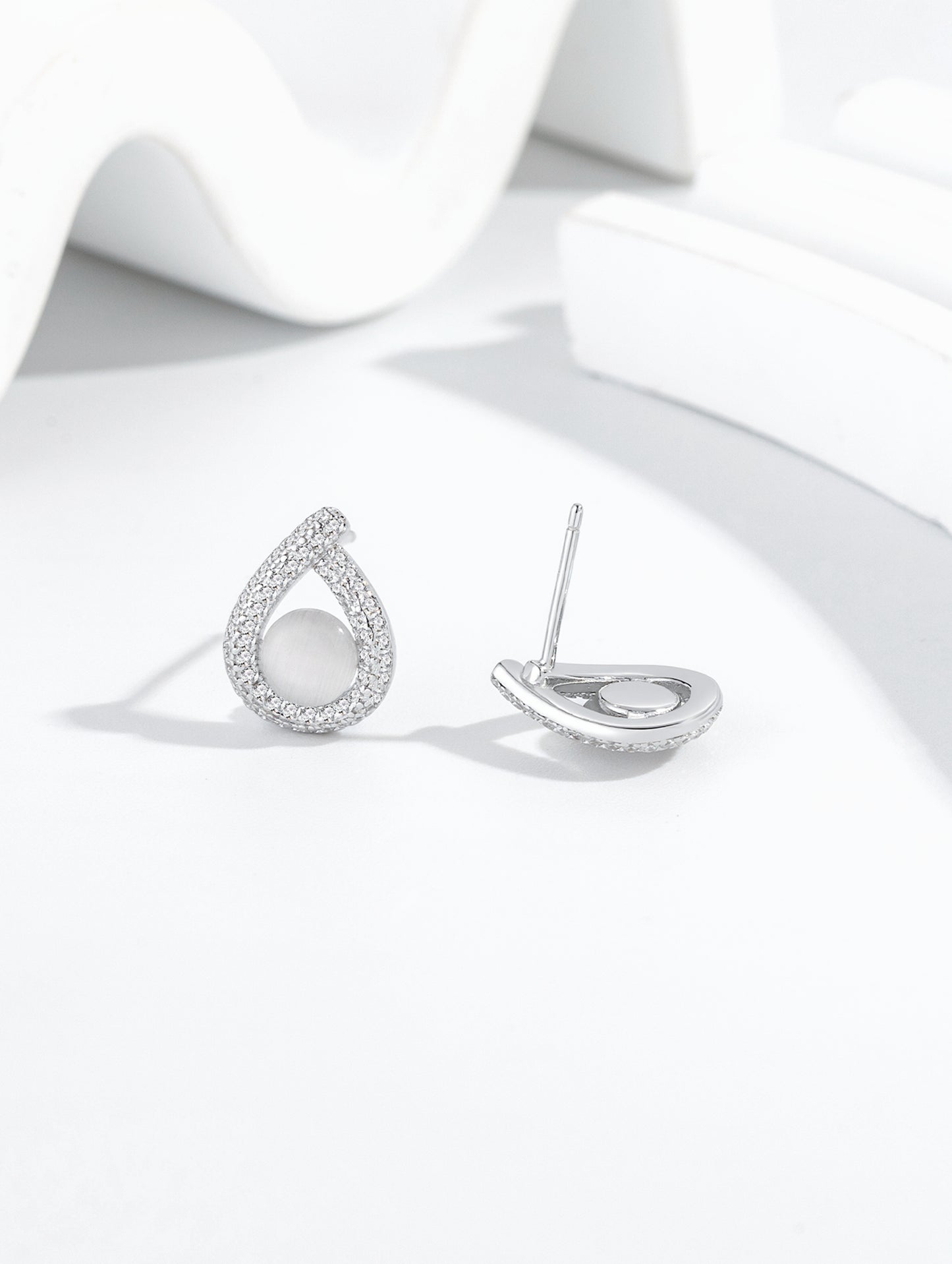 LUMINA TEARDROP STUD EARRINGS