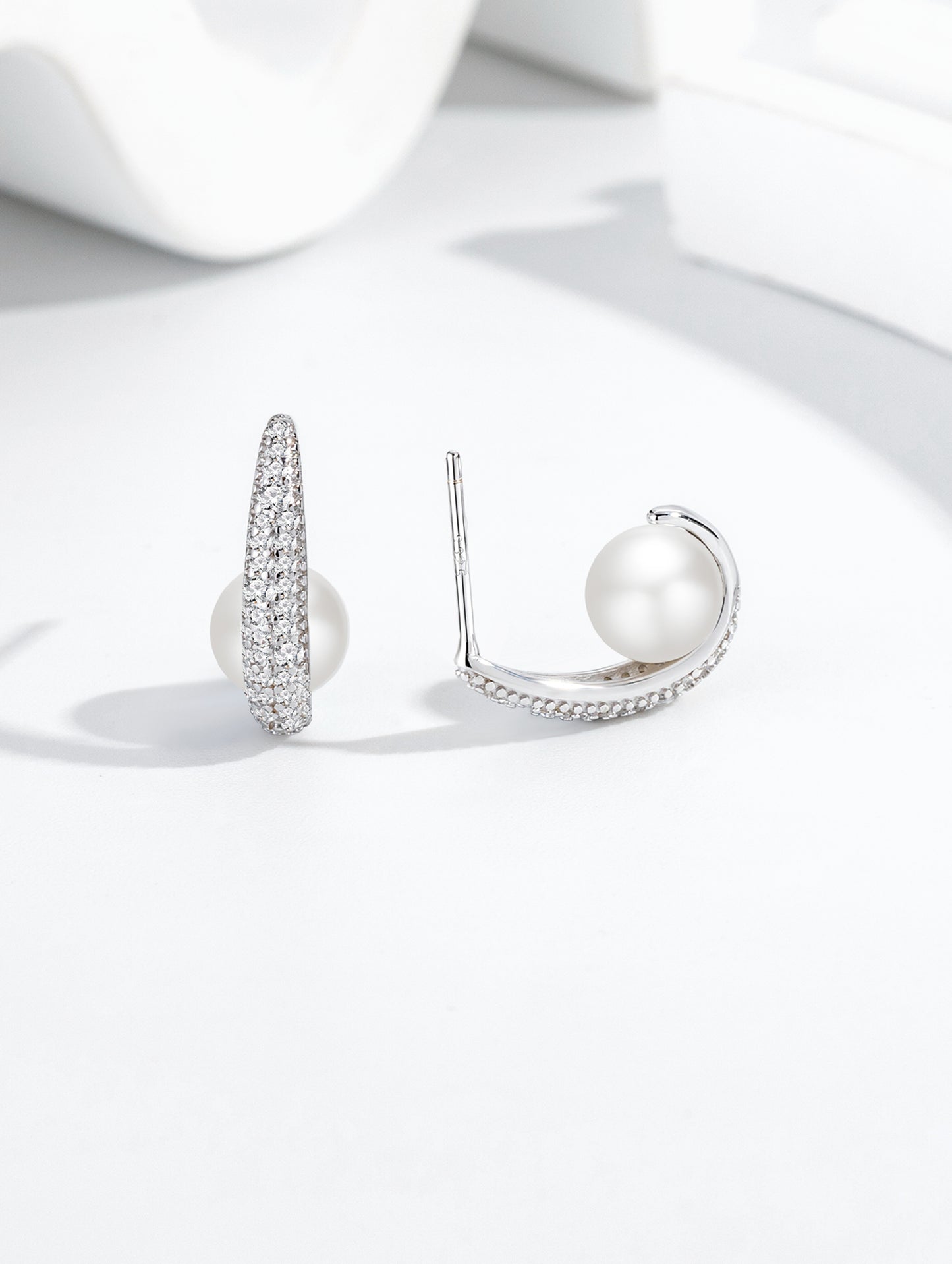 PEARL CRESCENT GLOW EARRINGS
