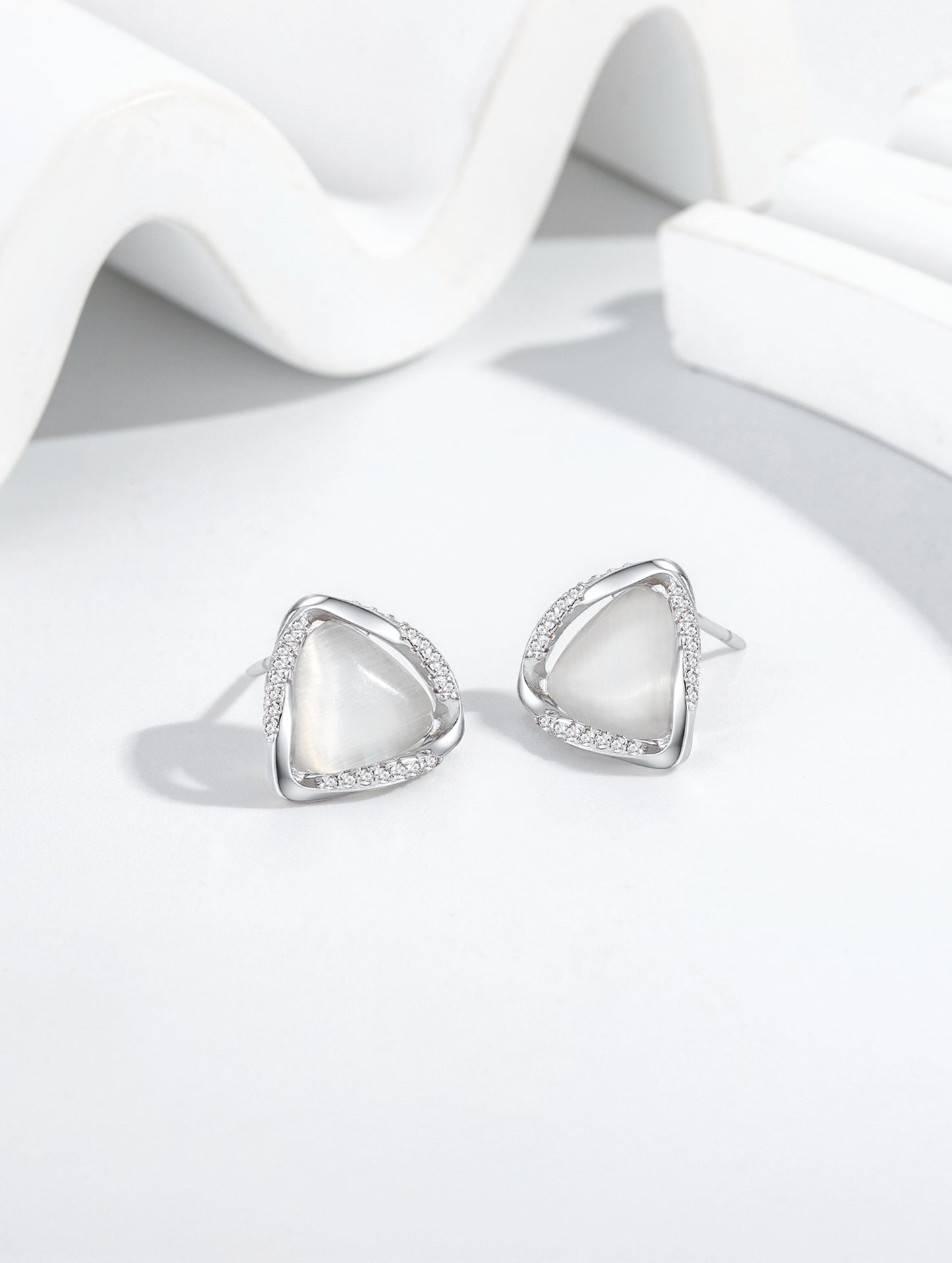 MOONLIGHT TRIANGLE EARRINGS