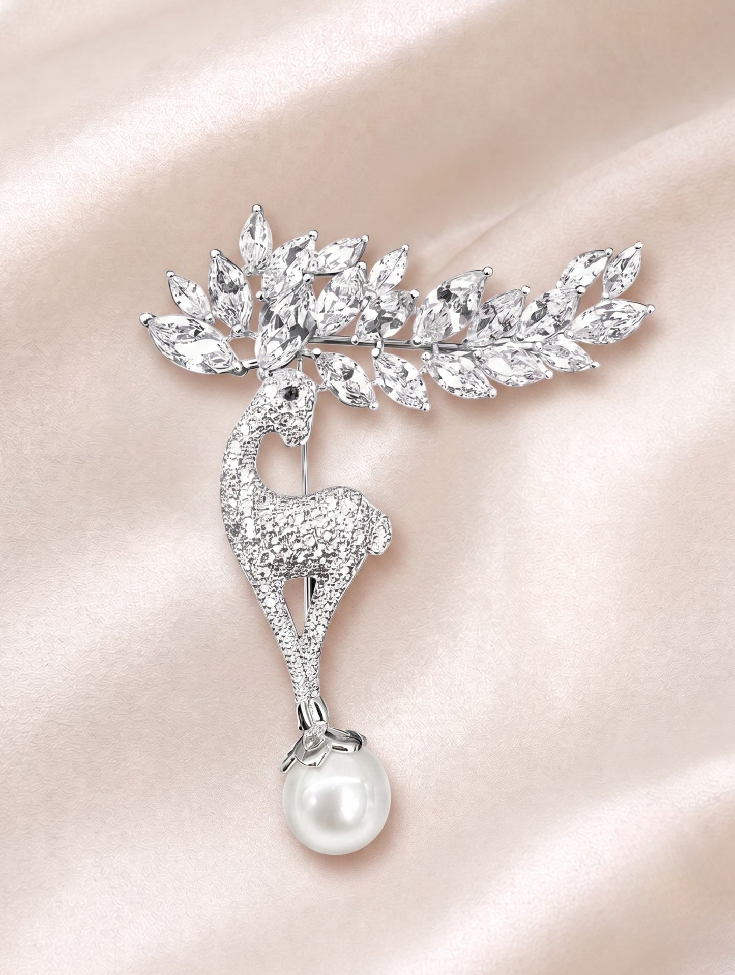 GRACEFUL FAWN BROOCH