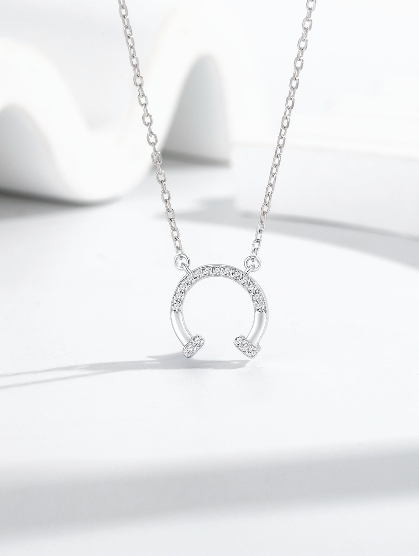 LUCK EMBRACE CHARM CHAIN