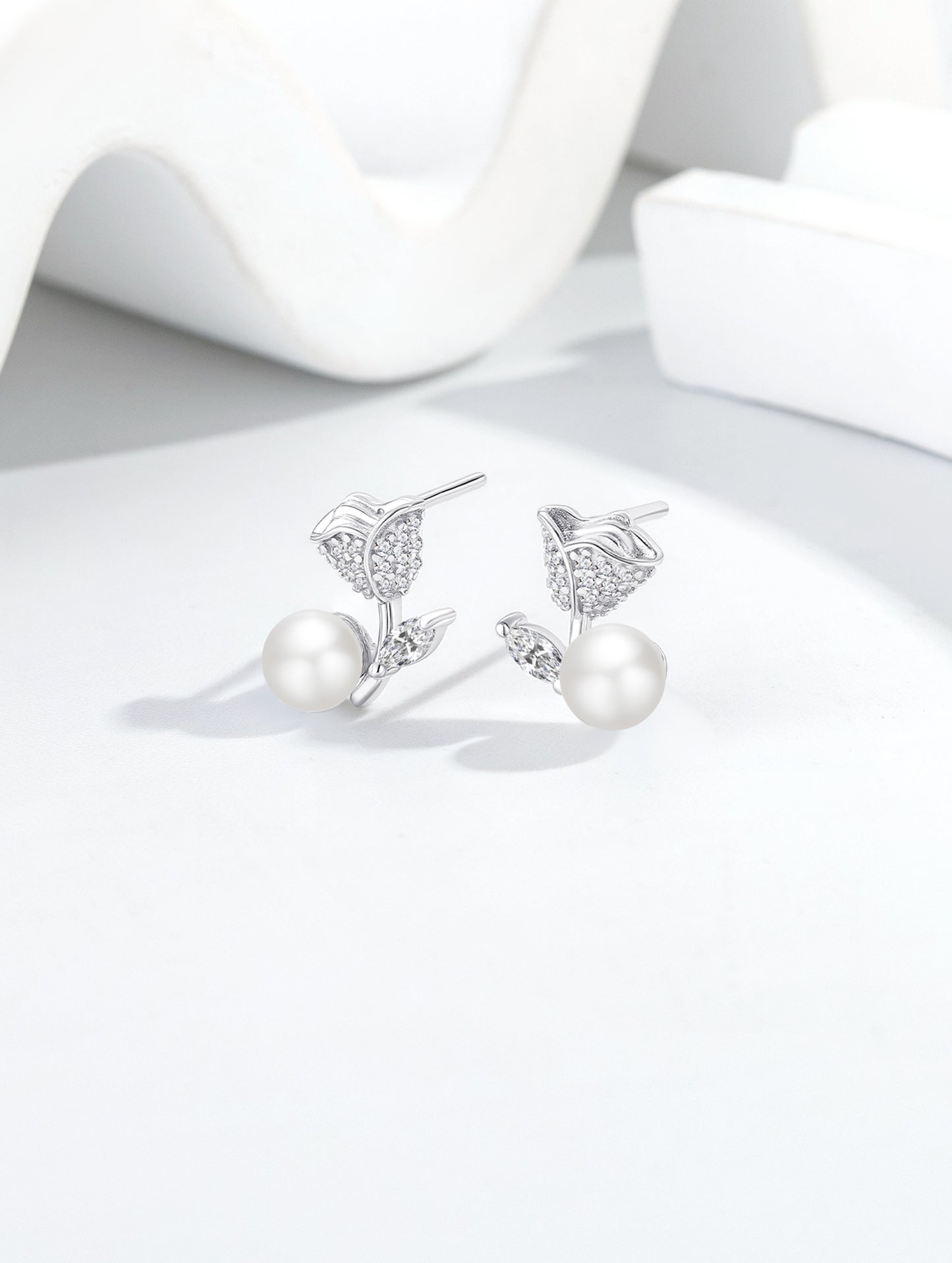 SILVER ROSE PEARL EARRINGS