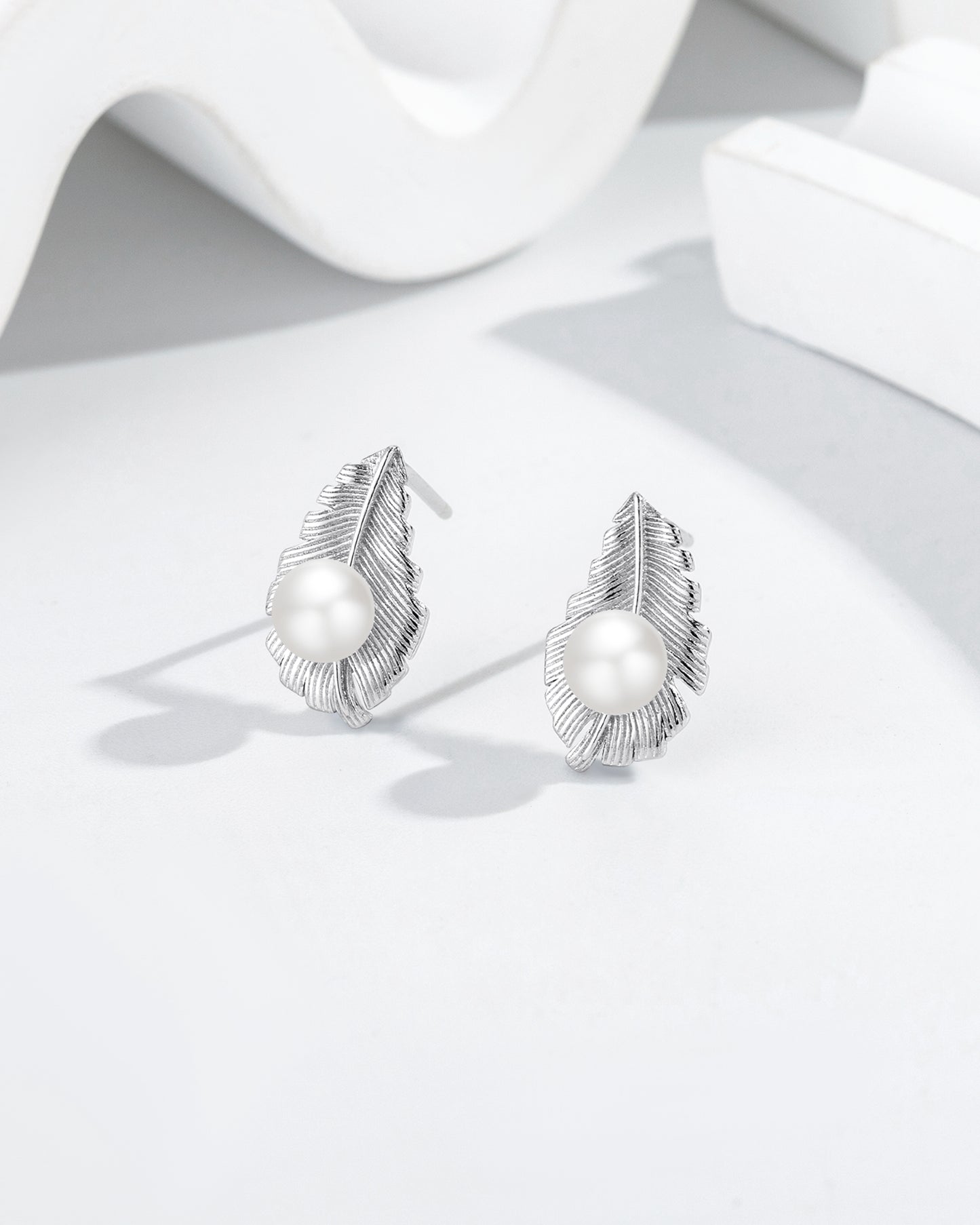 PEARL LEAF WHISPER STUD EARRINGS