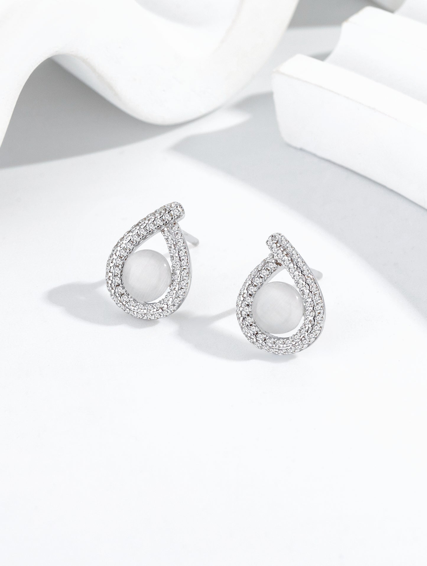 LUMINA TEARDROP STUD EARRINGS