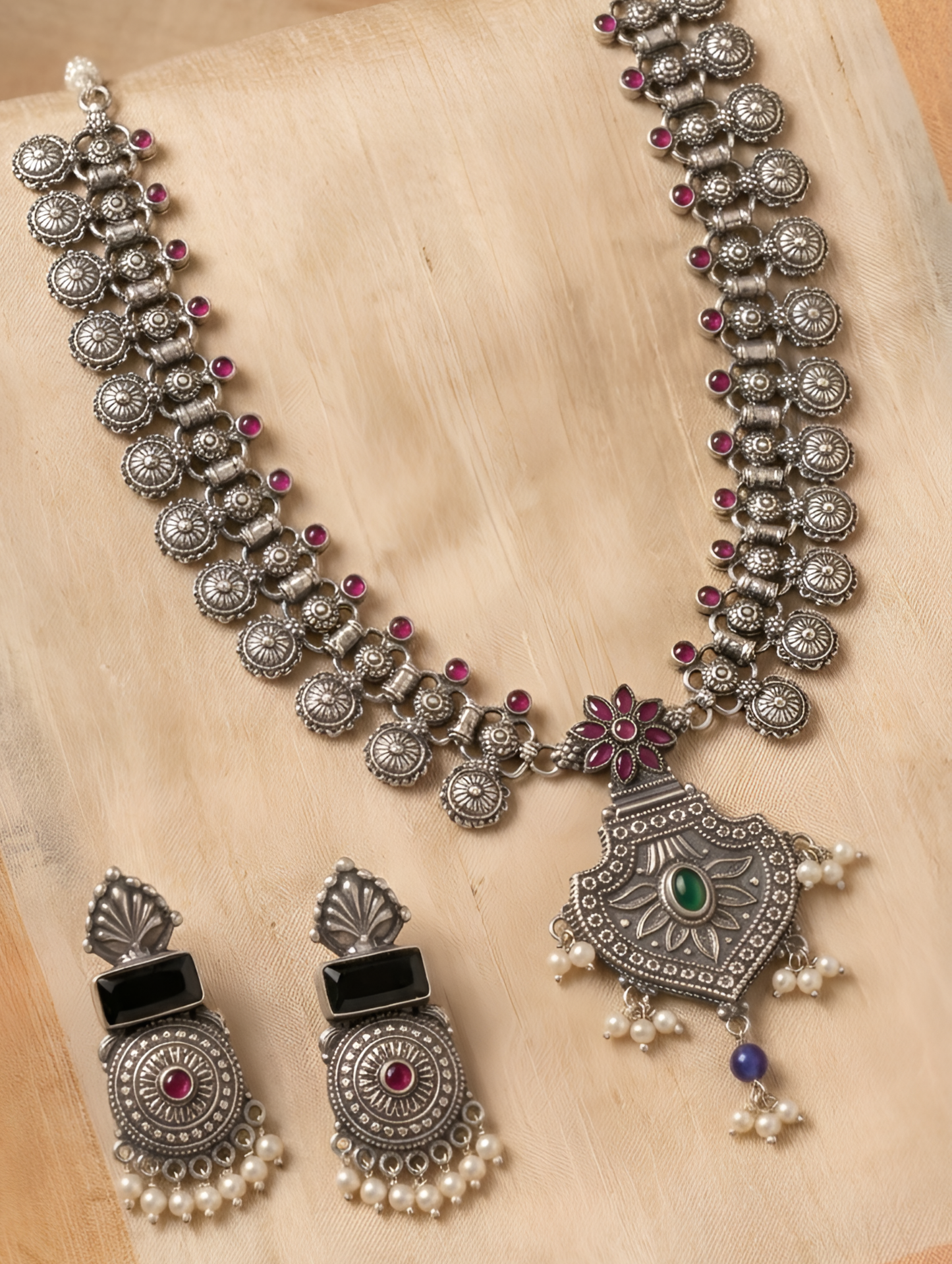 Noor Royal Heritage Necklace