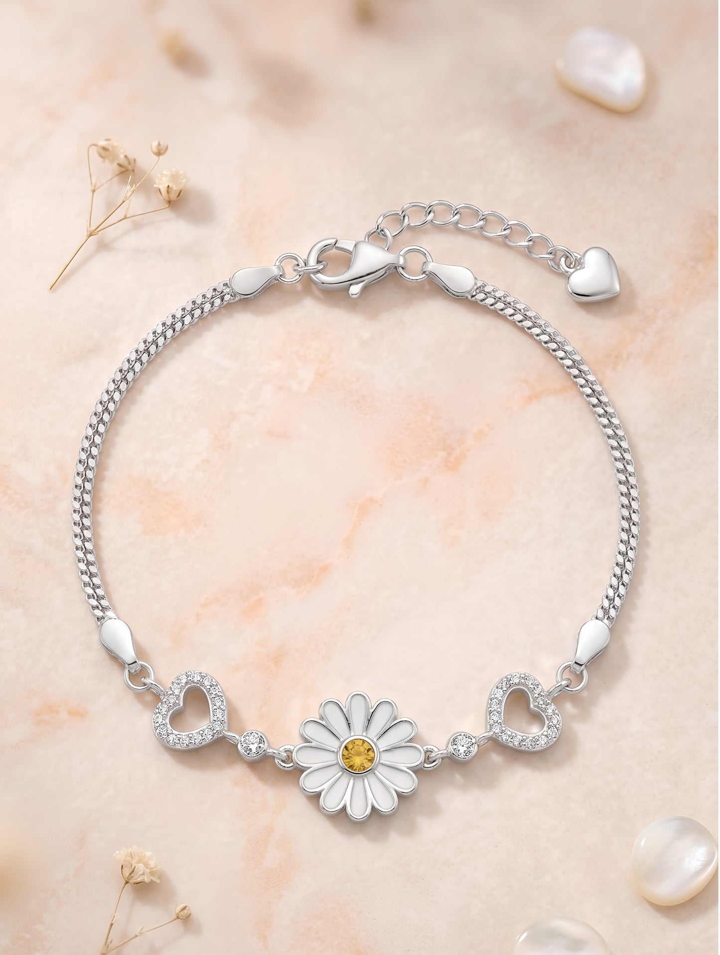 Sunlit Daisy Heart Bracelet