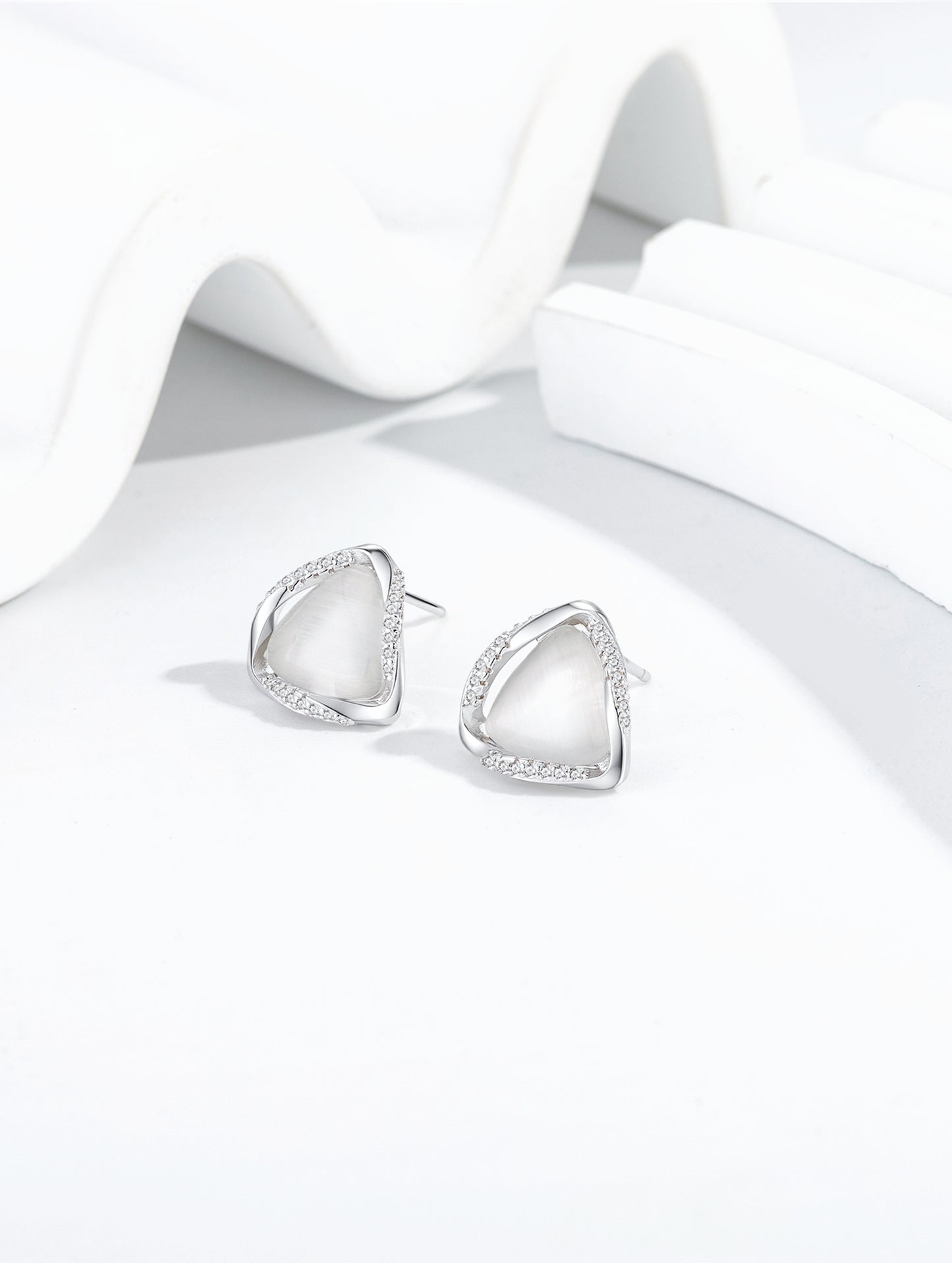 MOONLIGHT TRIANGLE EARRINGS