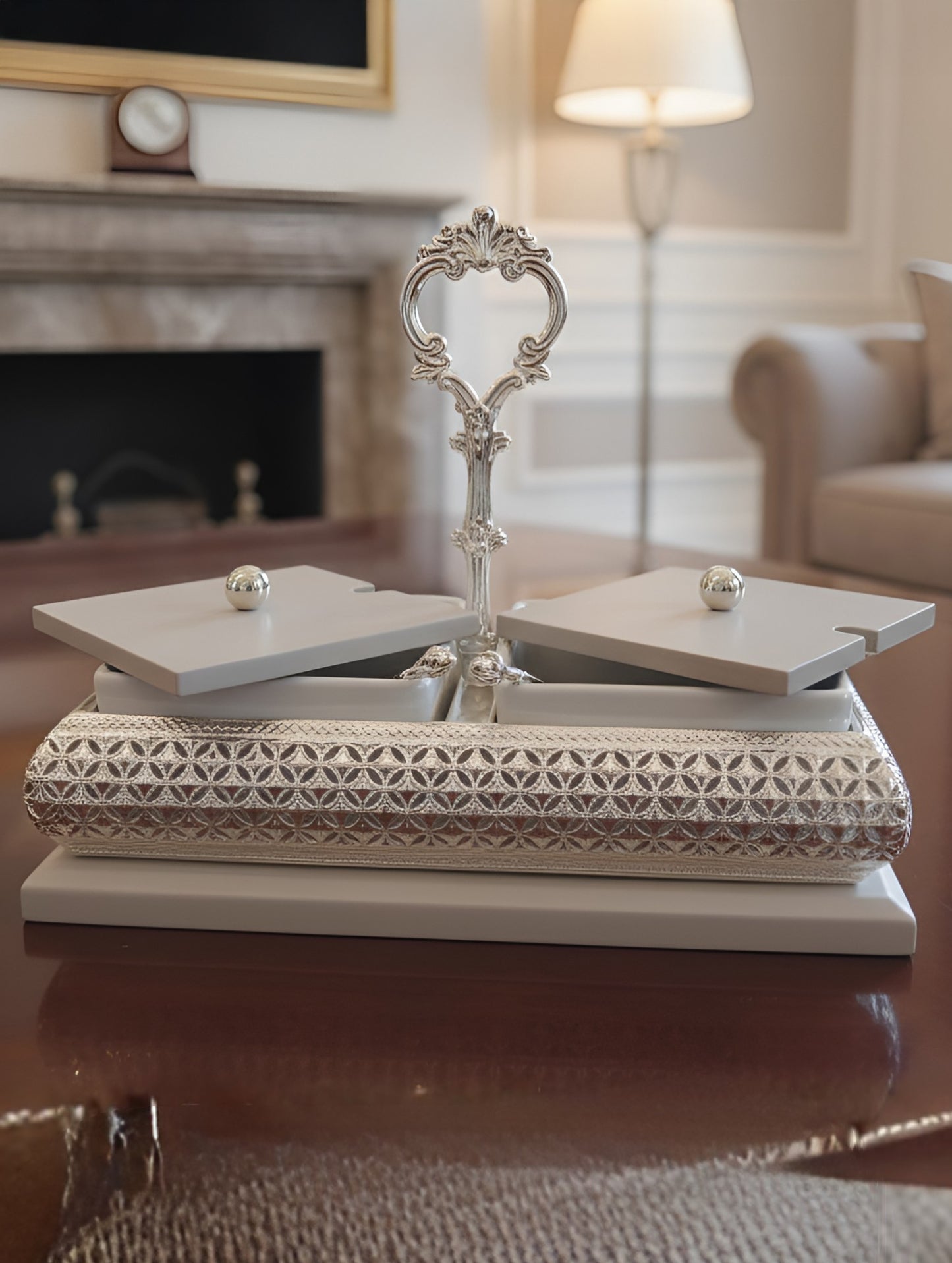 Regalia Twin Grace Holder