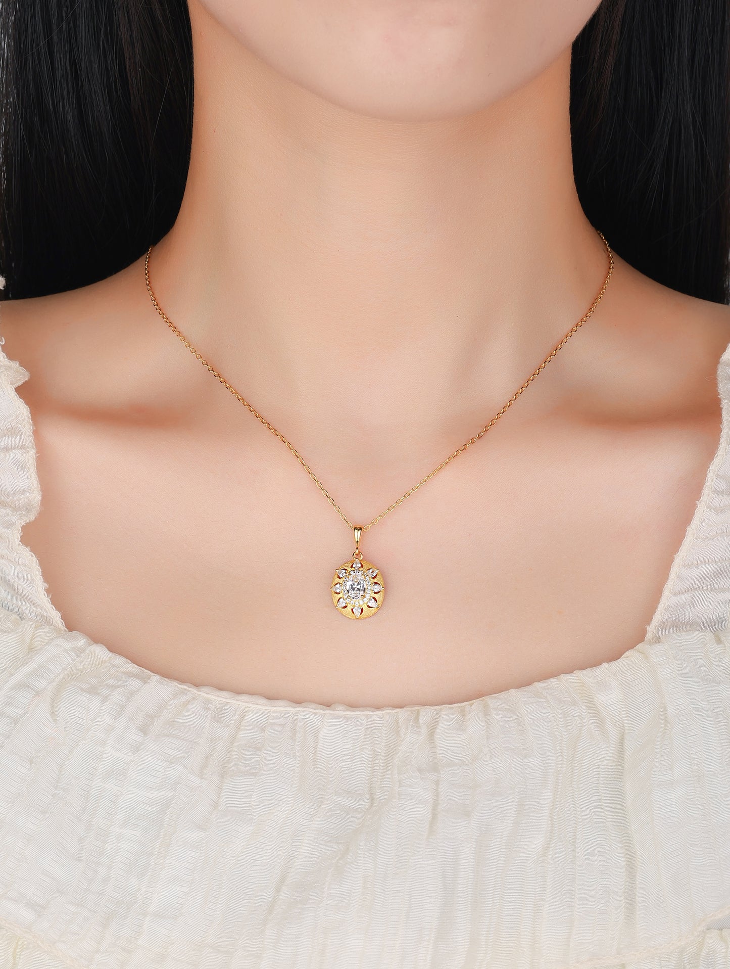 ROYAL SUNBURST CHARM CHAIN