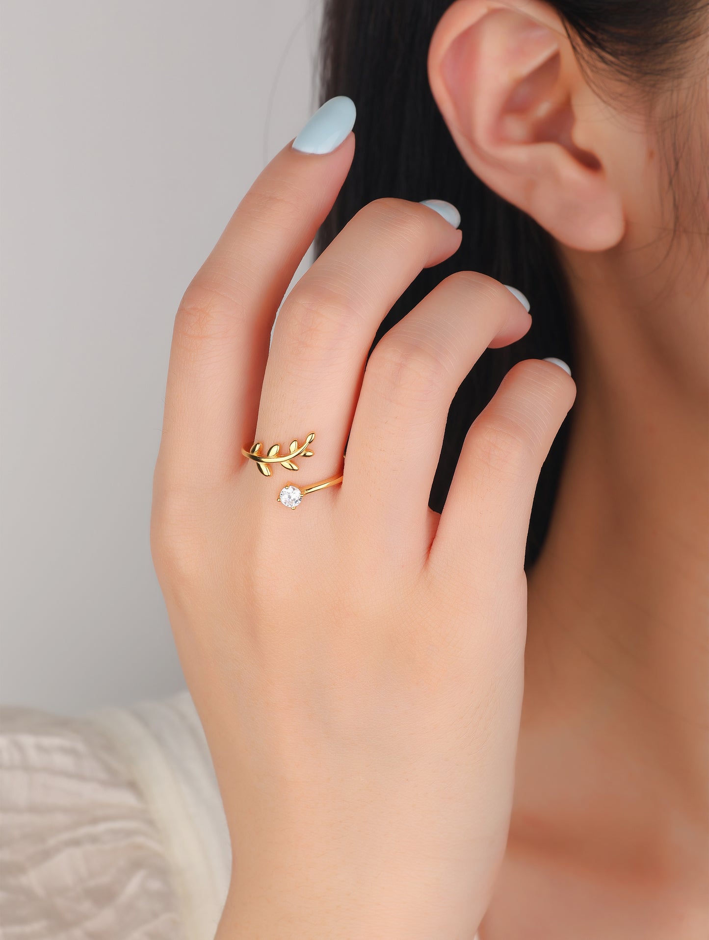 Golden Laurel Open Ring