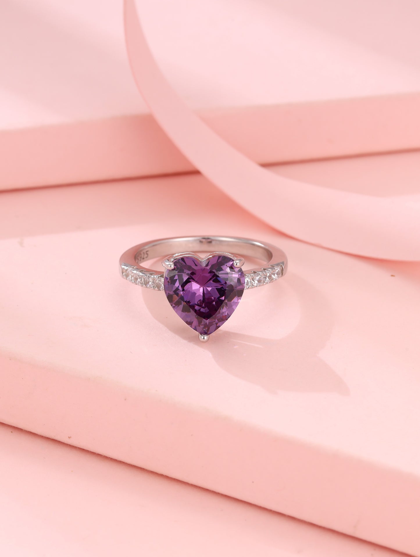 DILKASH RING (STYLE 26694)