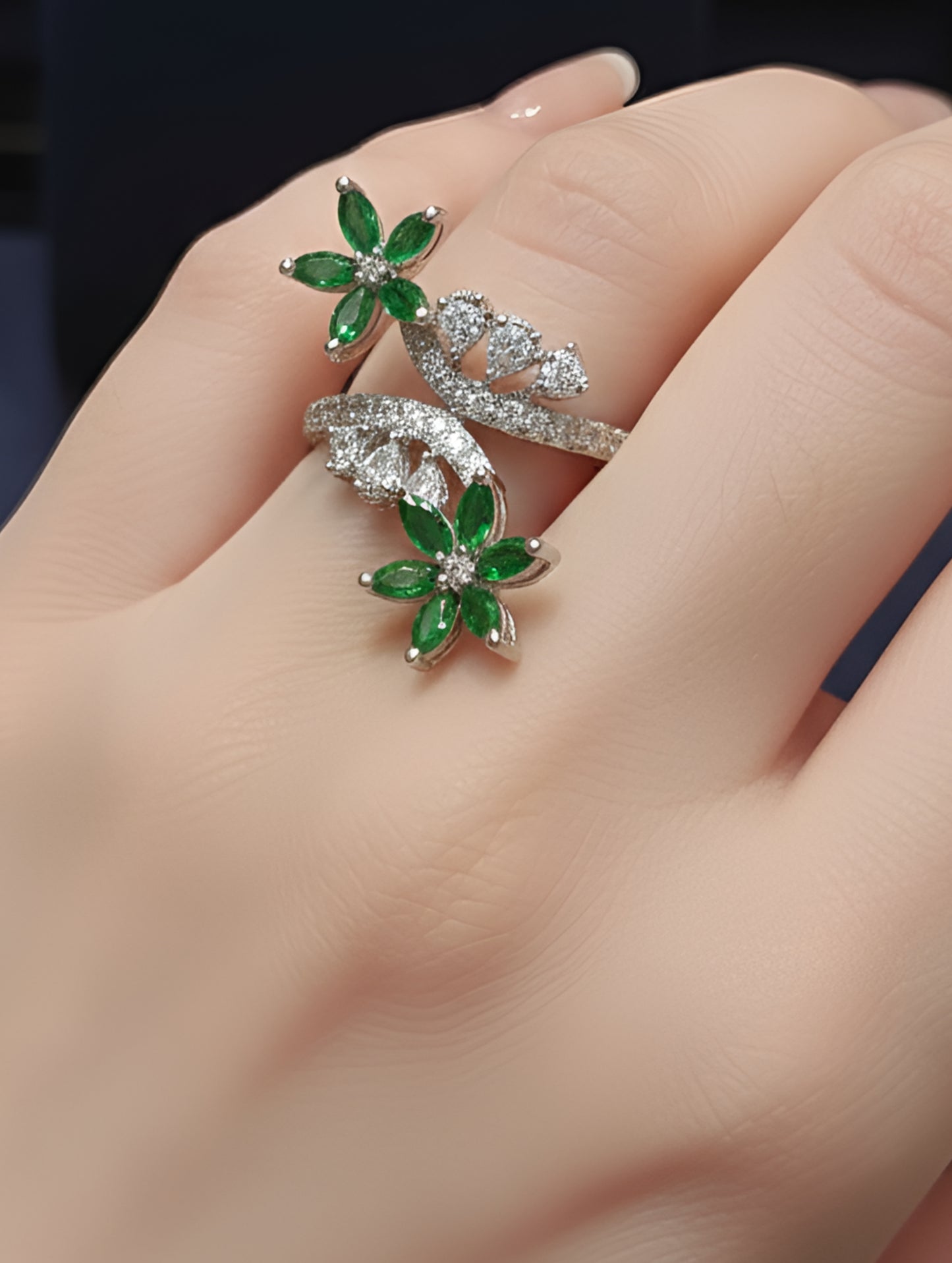 Premium Emerald Vine Ring