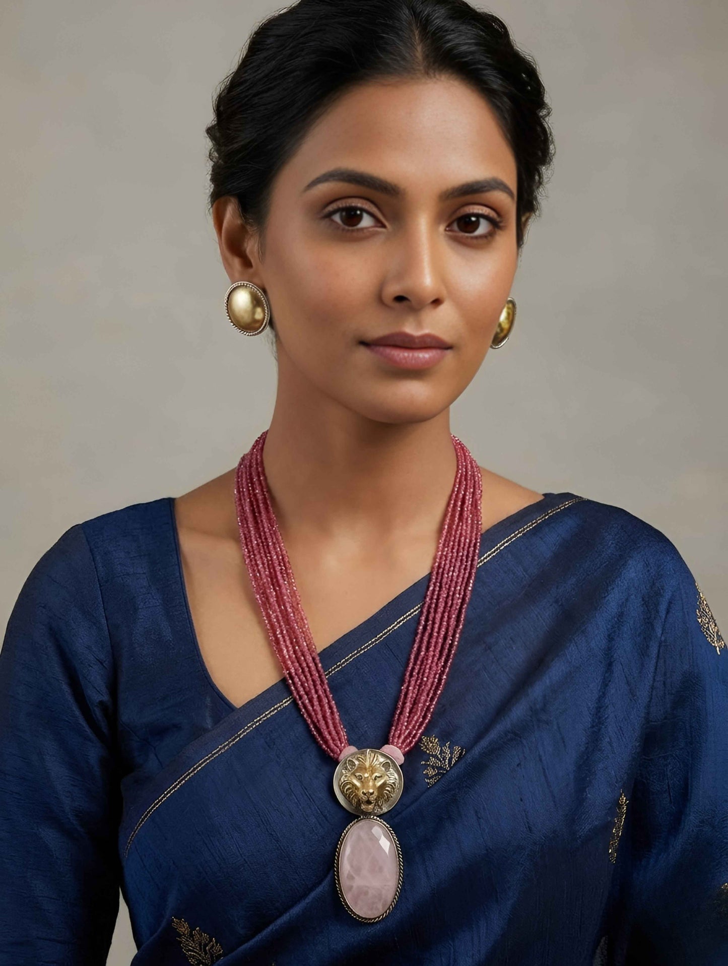 Nayab Rose Lion Essence Necklace Set