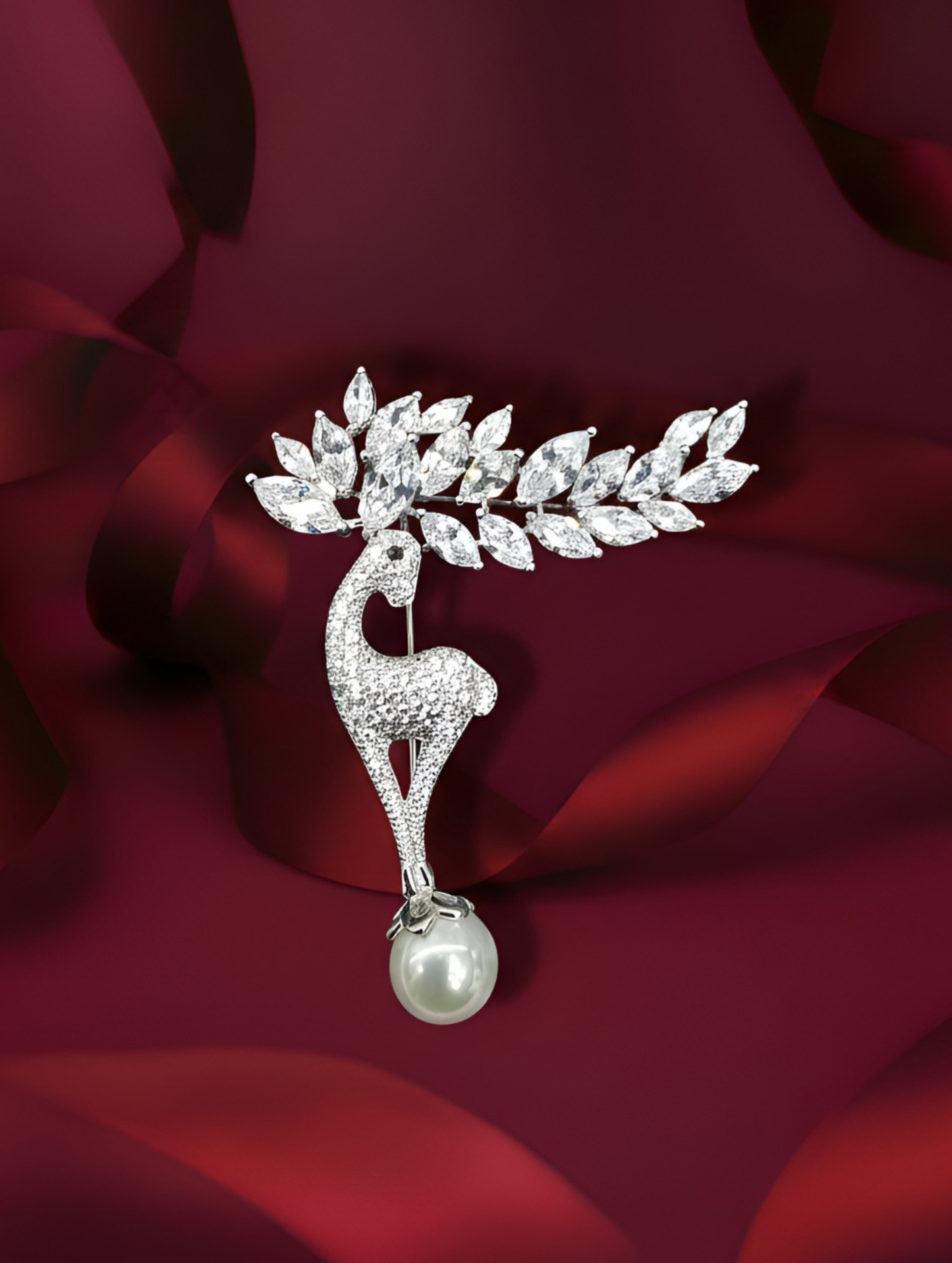 GRACEFUL FAWN BROOCH