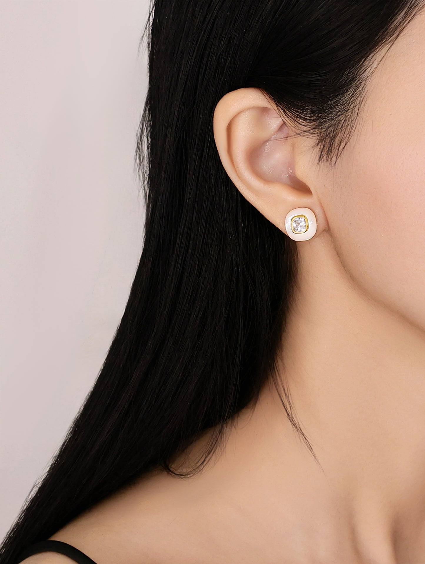 PURE ELEGANCE PEARL STUD EARRINGS