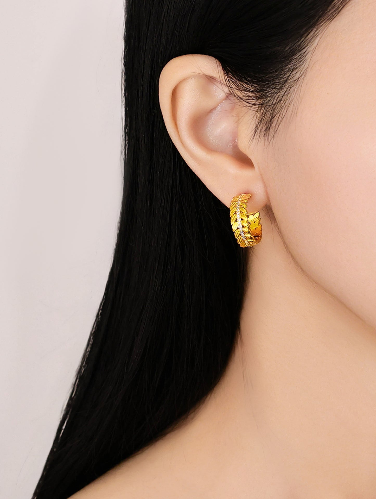 GOLDEN LEAF RADIANCE HOOPS EARRINGS