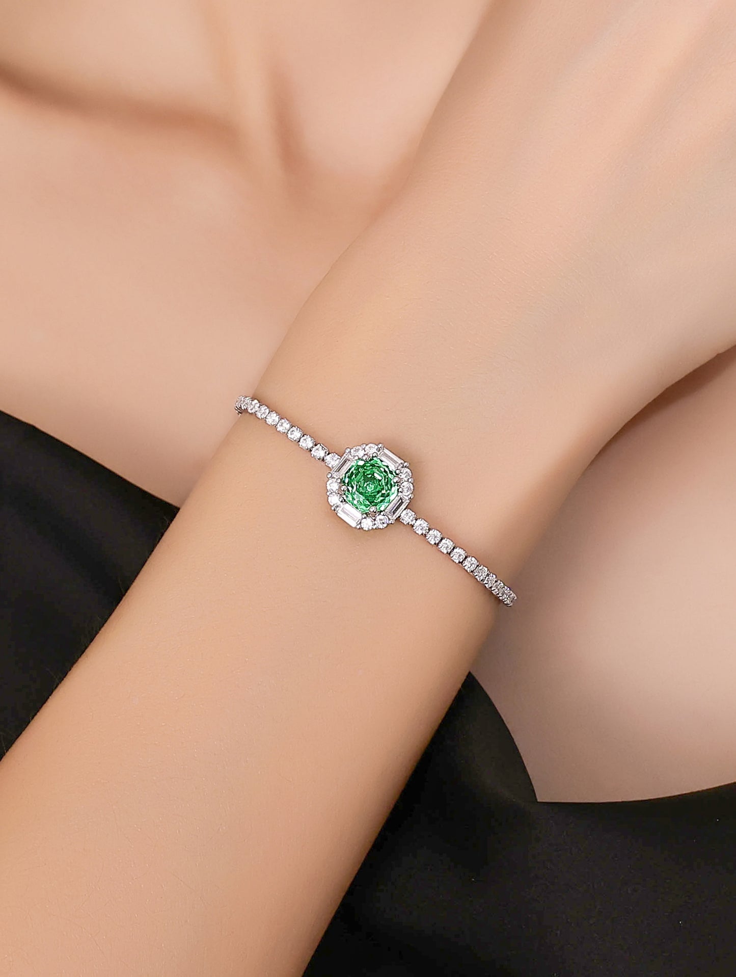 MAJESTIC GREEN SPARKLE BRACELET