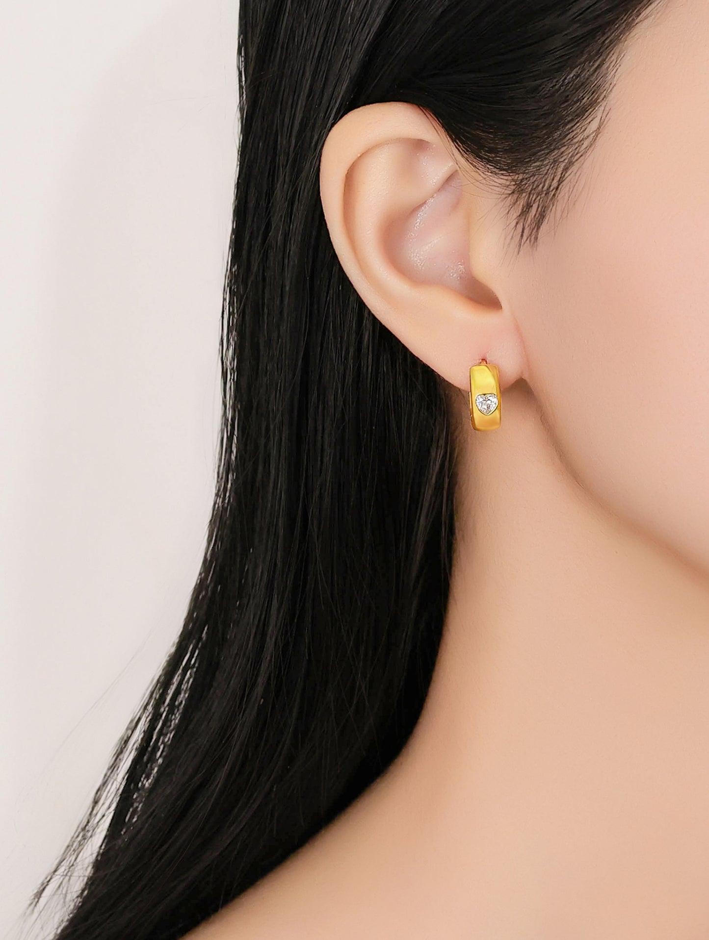 LUMINOUS HEART HOOP EARRINGS