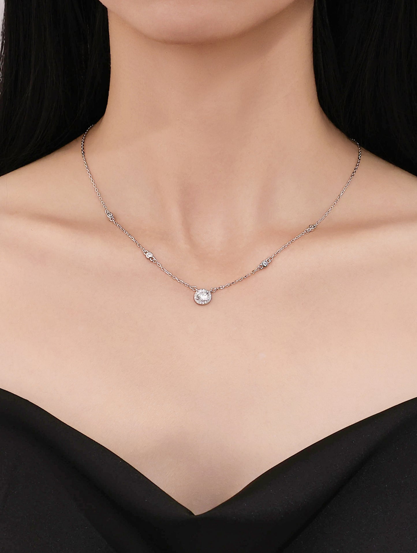 RADIANT AURA CHARM CHAIN