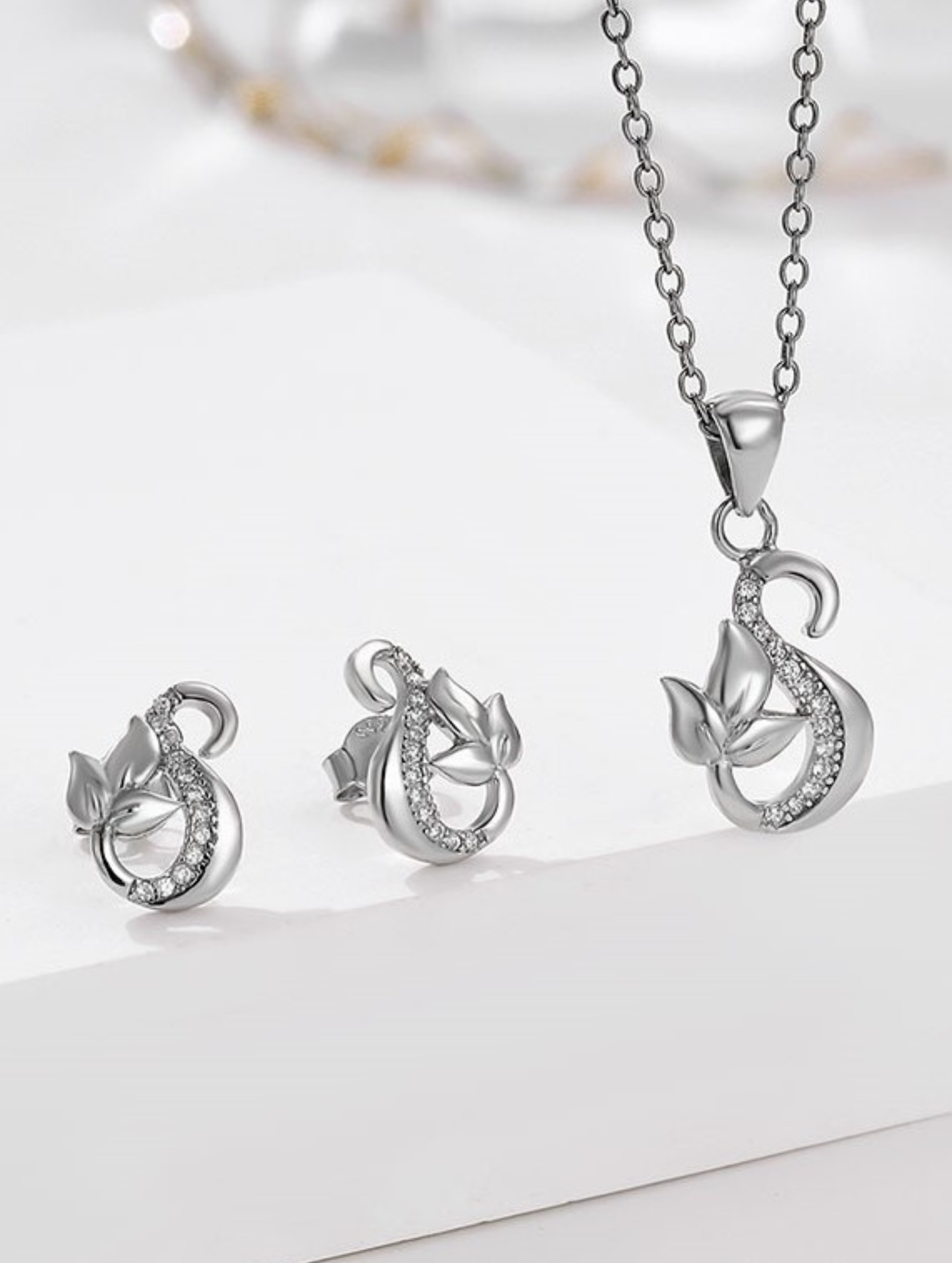 PENDANT SET (STYLE 4388)
