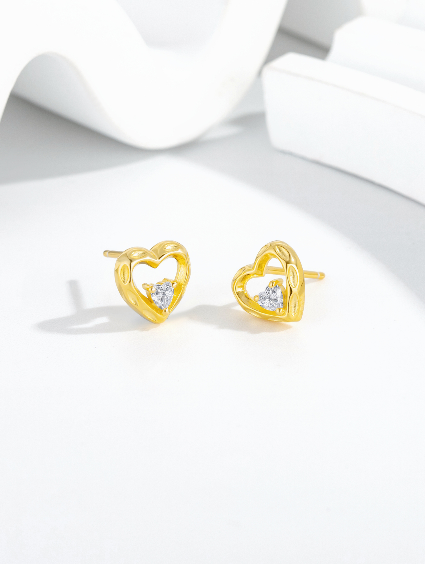 DAINTY LOVE SPARK EARRINGS