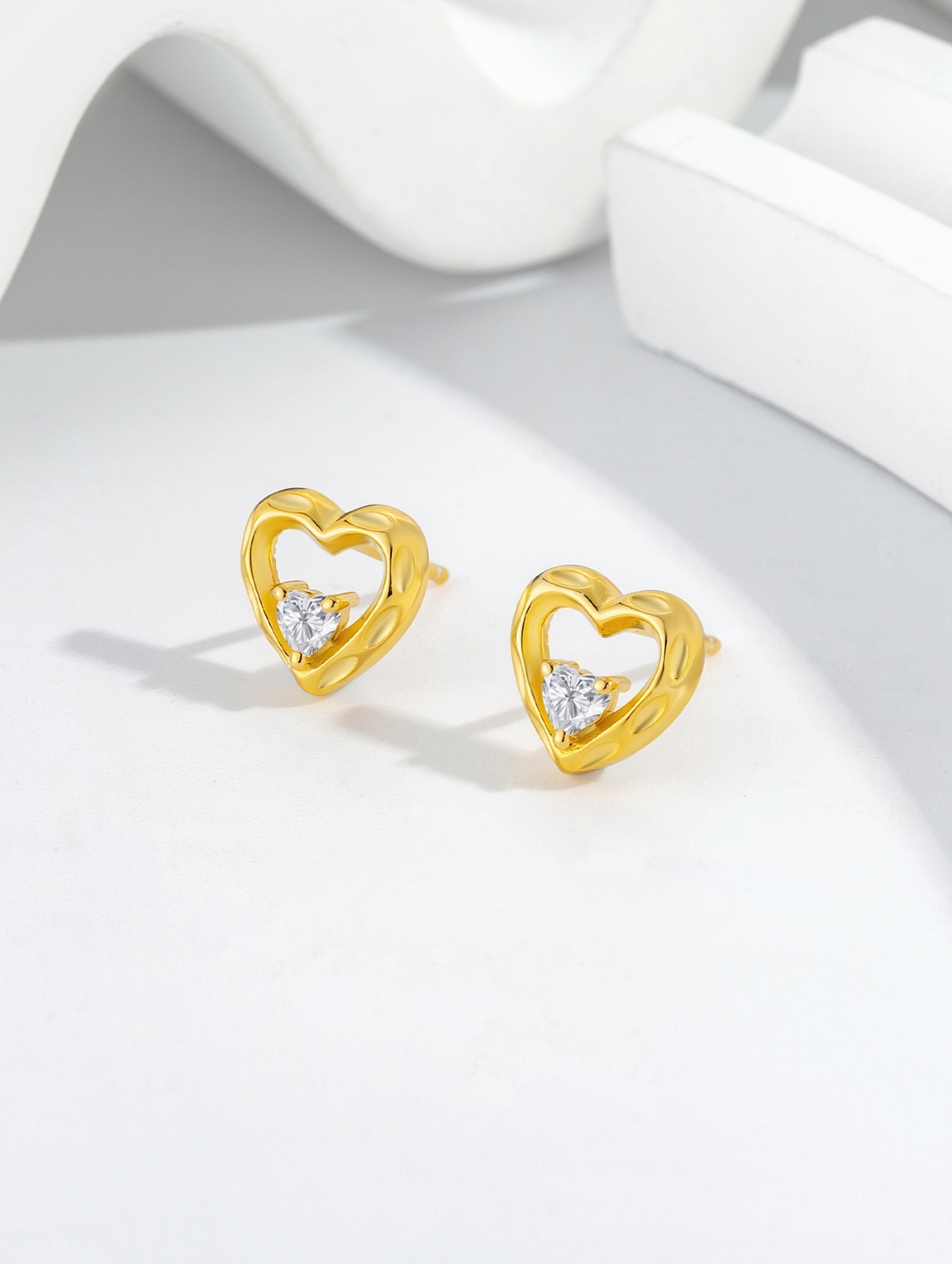 DAINTY LOVE SPARK EARRINGS