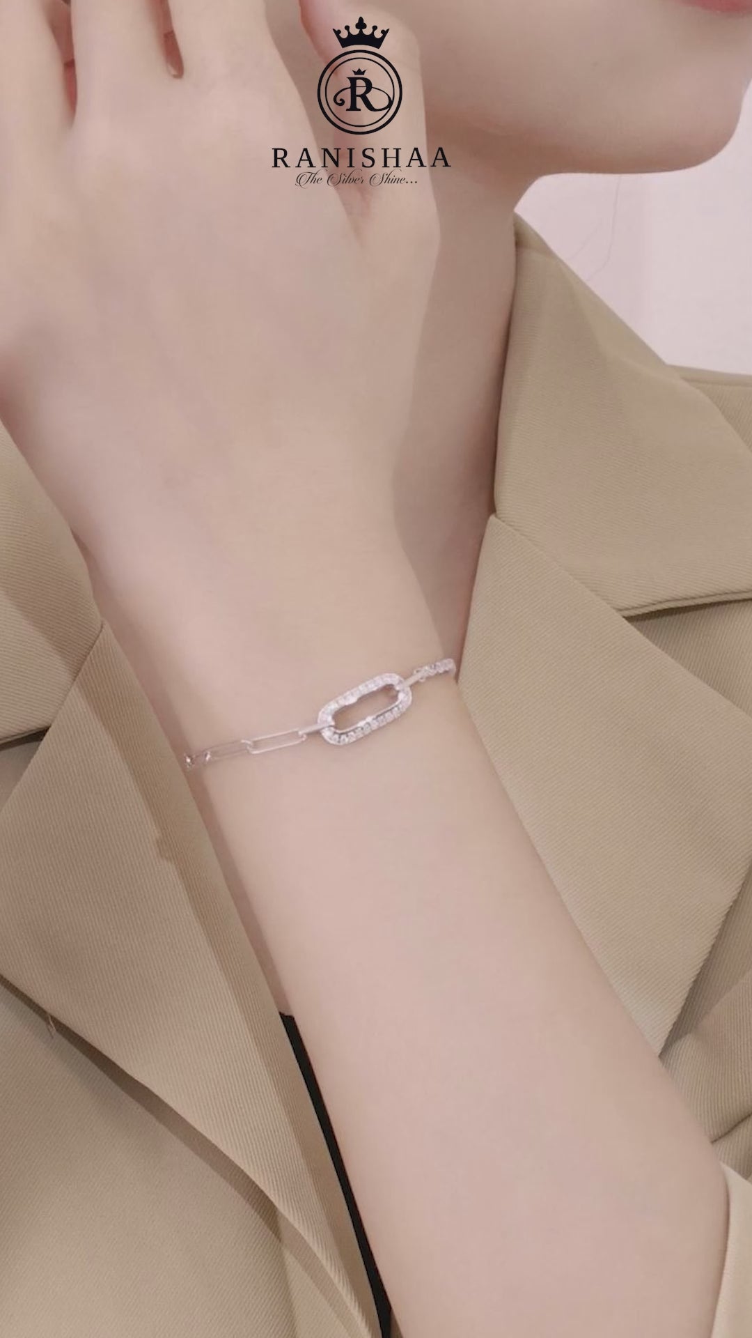 Load and play video in Gallery viewer, AAFREEN BRACELET
