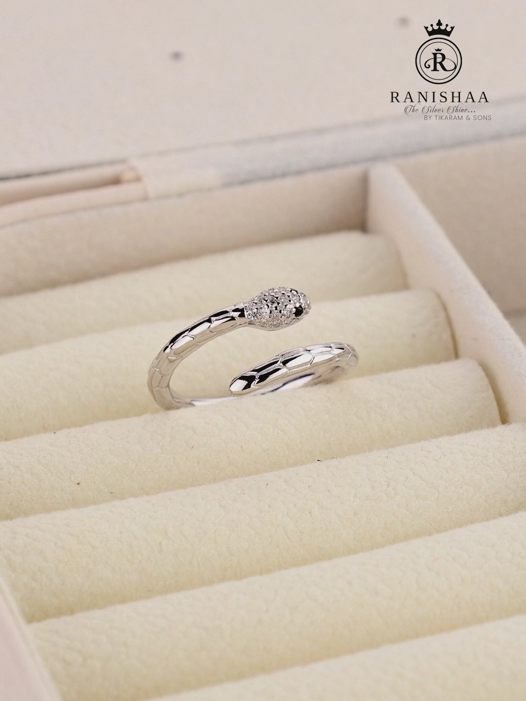 Load and play video in Gallery viewer, MYSTIC SERPENT OPEN AAFREEN RING
