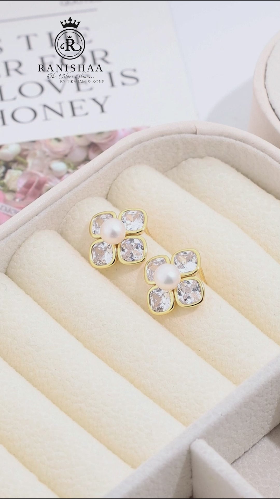 Load and play video in Gallery viewer, PEARL BLOSSOM SPARKLE EARRINGS
