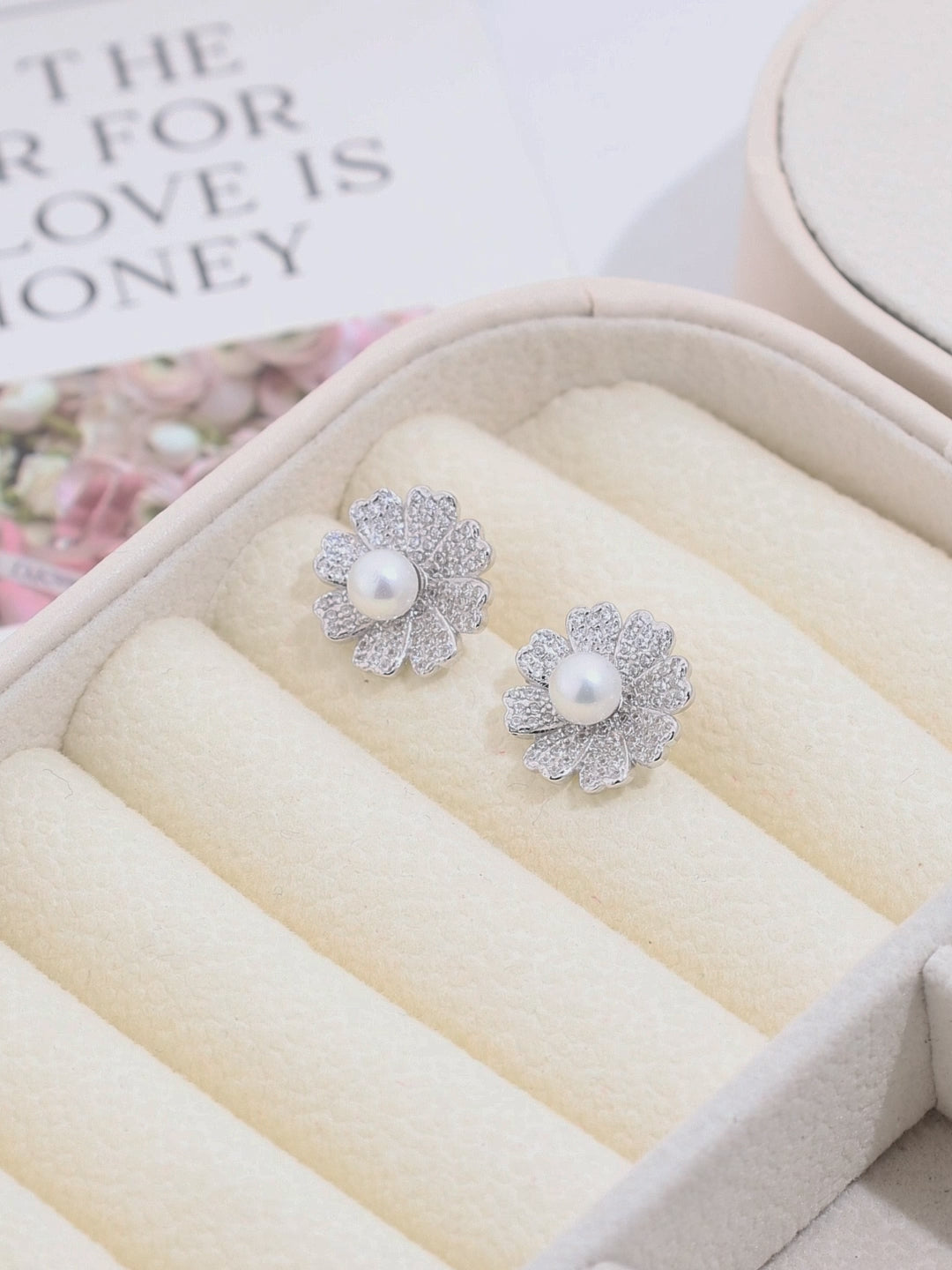Load and play video in Gallery viewer, PEARL BLOOM RADIANCE EARRINGS
