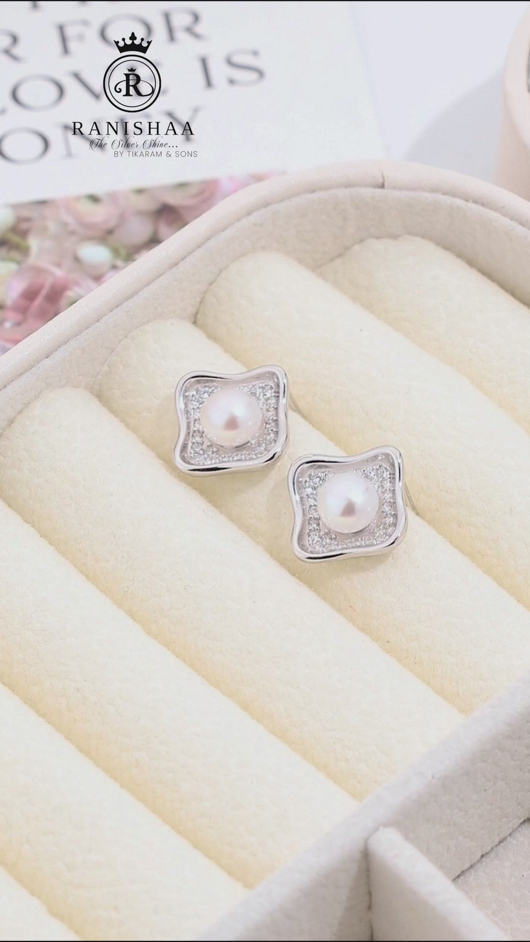 Load and play video in Gallery viewer, LUMINA PEARL STUD EARRINGS
