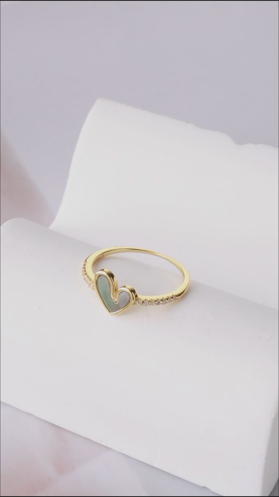 Load and play video in Gallery viewer, Blush Heart Sparkle Ring
