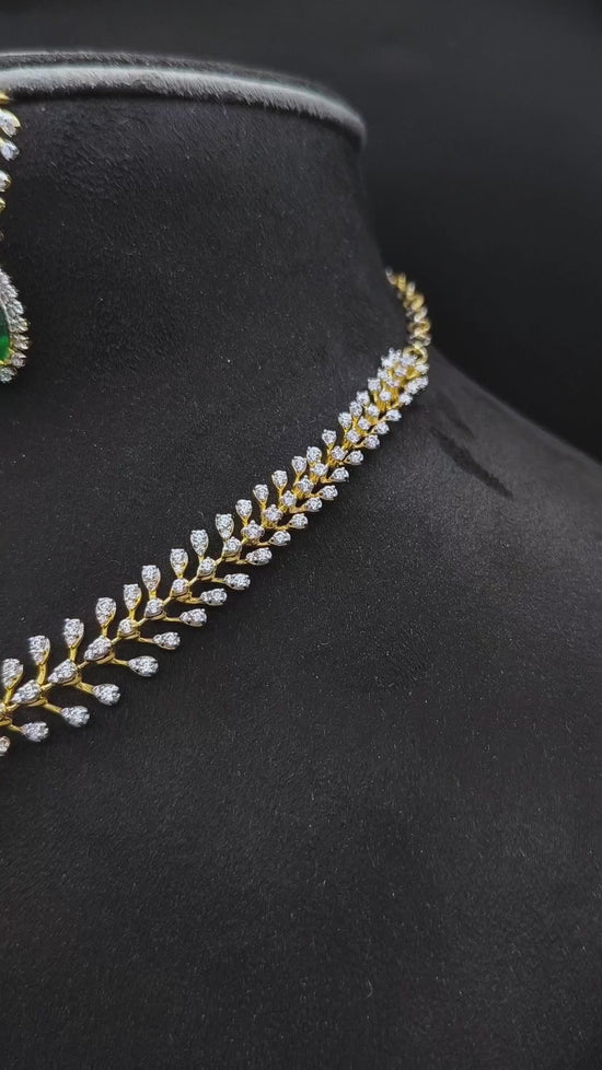 Load and play video in Gallery viewer, DILKASH NECKLACE
