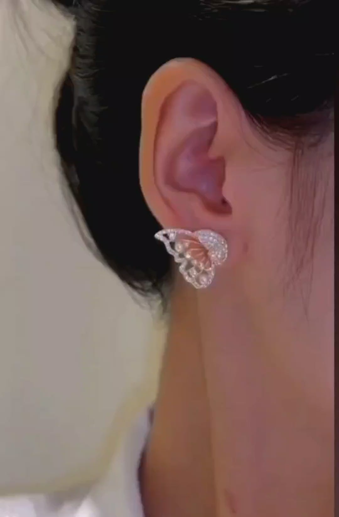 Load and play video in Gallery viewer, AAFREEN EARRINGS (STYLE 5995)
